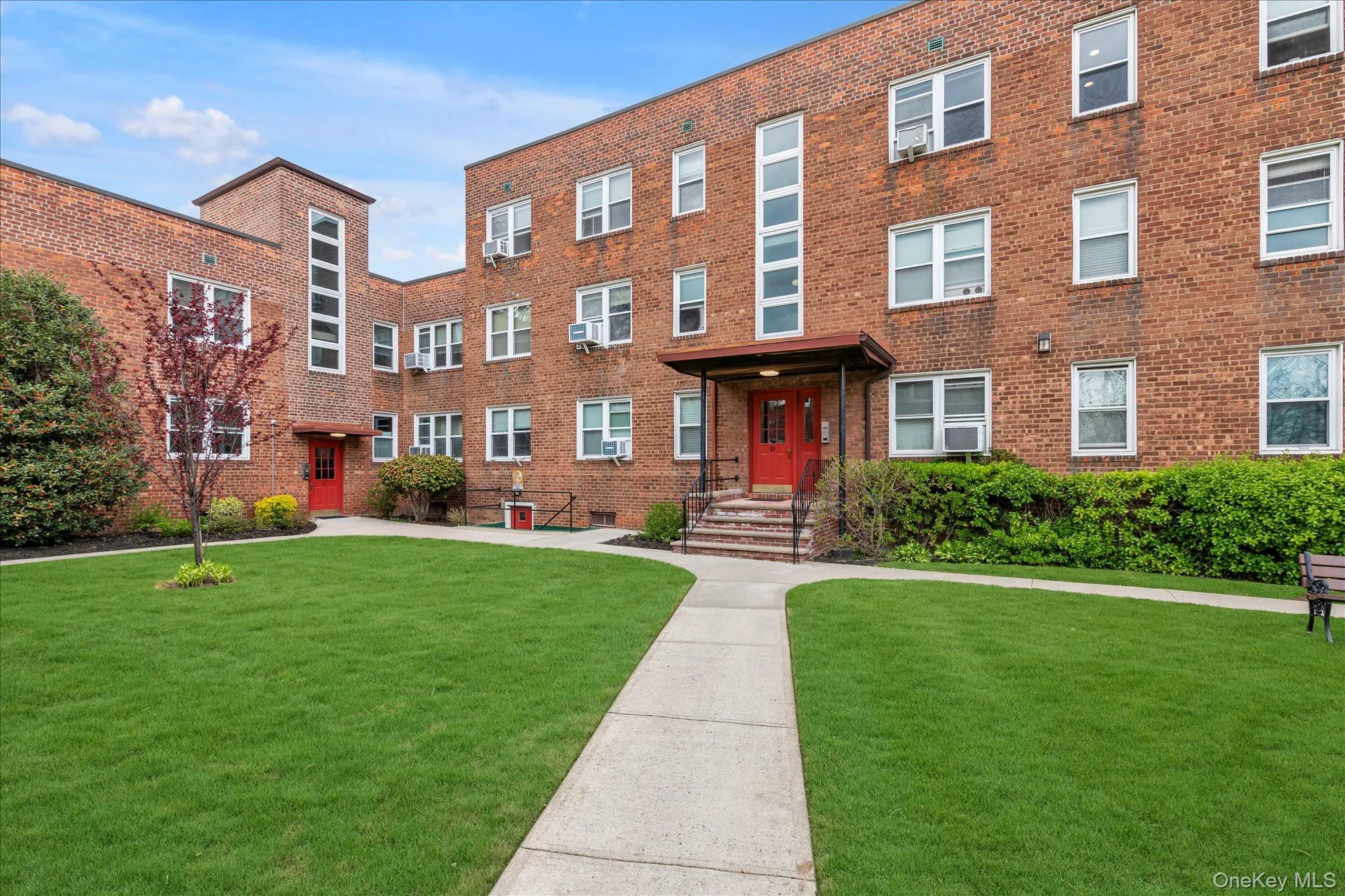 275 Maple Avenue, Hempstead, NY, 2 Bedrooms Bedrooms, 4 Rooms Rooms,1 BathroomBathrooms,Residential Lease,For Rent,Maple,0,987994 275 Maple Avenue, Hempstead, NY, 2 Bedrooms Bedrooms, 4 Rooms Rooms,1 BathroomBathrooms,Residential Lease,For Rent,Maple,0,987994