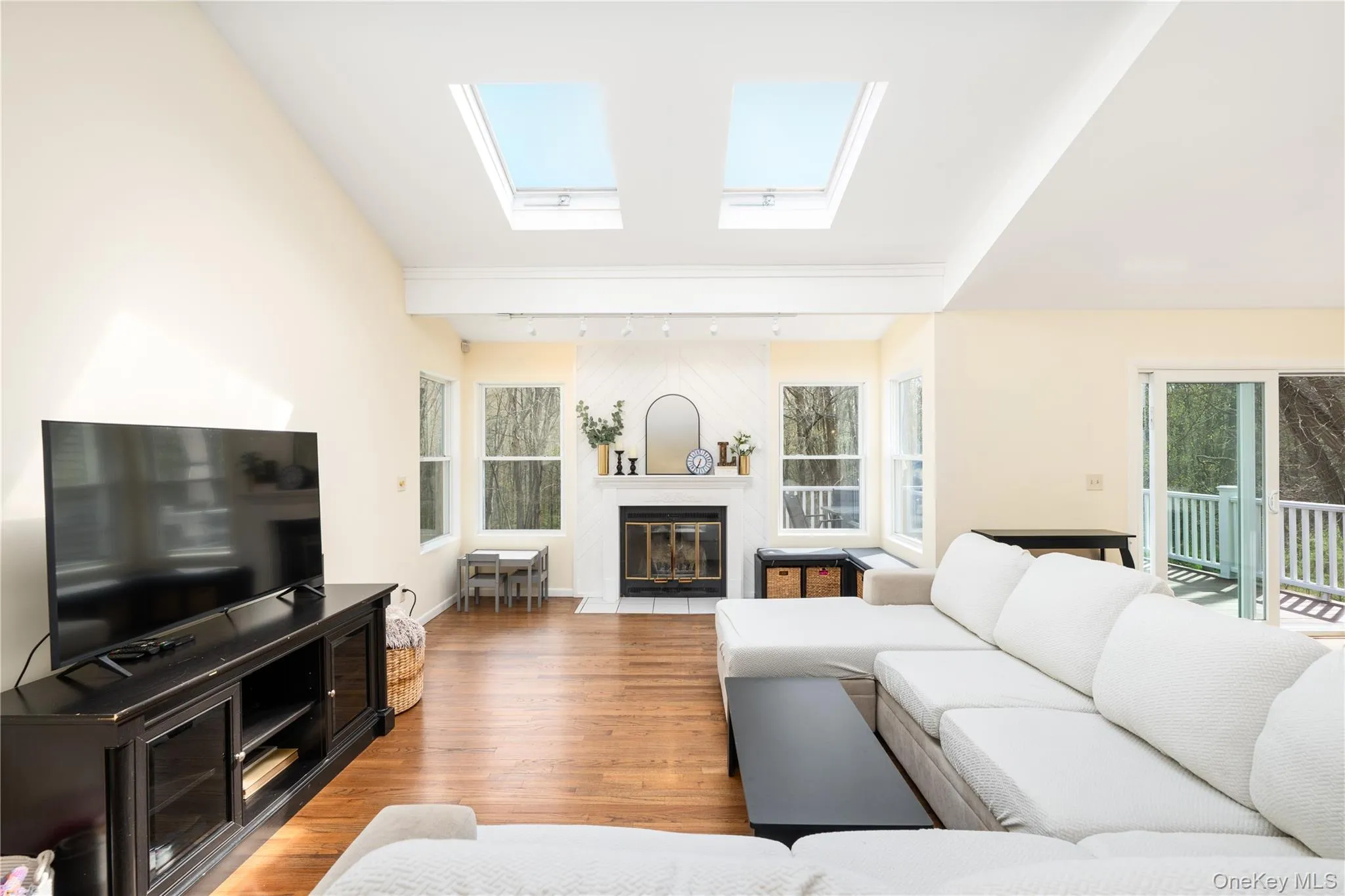 259 Crane Road, Carmel, NY, 3 Bedrooms Bedrooms, 8 Rooms Rooms,3 BathroomsBathrooms,Residential,For Rent,Crane,0,988004 259 Crane Road, Carmel, NY, 3 Bedrooms Bedrooms, 8 Rooms Rooms,3 BathroomsBathrooms,Residential,For Rent,Crane,0,988004