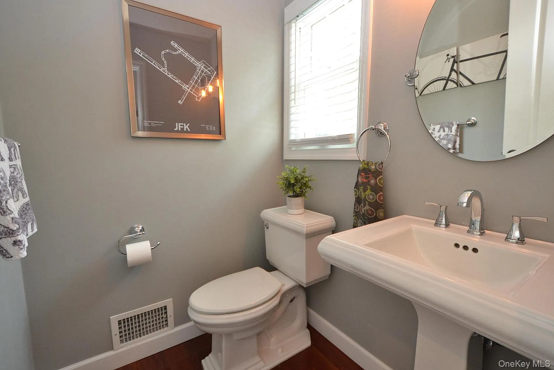 30 Myrtle Lane, Brookhaven, NY, 4 Bedrooms Bedrooms, 11 Rooms Rooms,2 BathroomsBathrooms,Residential,For Rent,Myrtle,0,988007 30 Myrtle Lane, Brookhaven, NY, 4 Bedrooms Bedrooms, 11 Rooms Rooms,2 BathroomsBathrooms,Residential,For Rent,Myrtle,0,988007