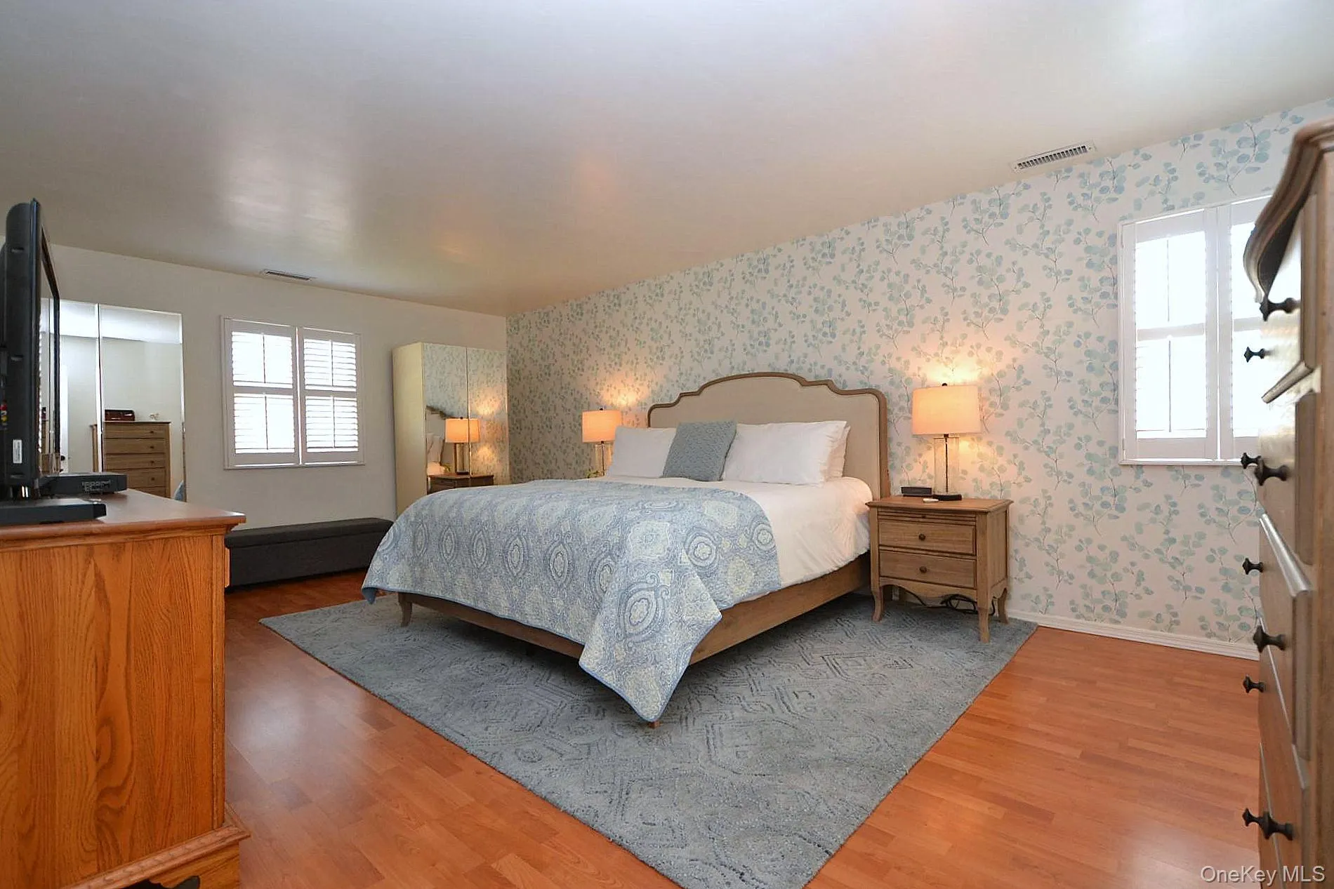 30 Myrtle Lane, Brookhaven, NY, 4 Bedrooms Bedrooms, 11 Rooms Rooms,2 BathroomsBathrooms,Residential,For Rent,Myrtle,0,988007 30 Myrtle Lane, Brookhaven, NY, 4 Bedrooms Bedrooms, 11 Rooms Rooms,2 BathroomsBathrooms,Residential,For Rent,Myrtle,0,988007