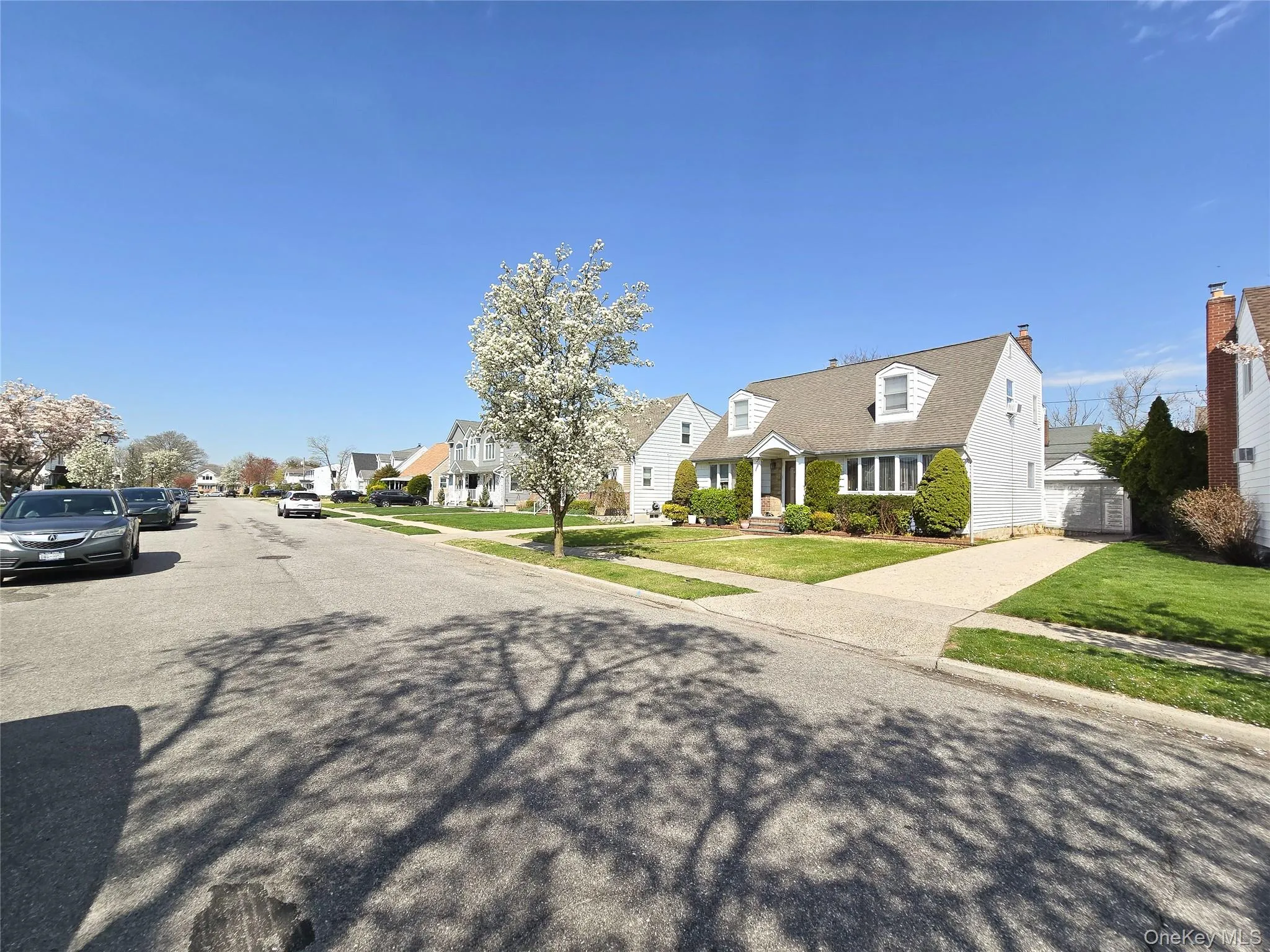 29 Tenafly Drive, Hempstead, NY, 5 Bedrooms Bedrooms, 10 Rooms Rooms,3 BathroomsBathrooms,Residential,For Rent,Tenafly,0,988032 29 Tenafly Drive, Hempstead, NY, 5 Bedrooms Bedrooms, 10 Rooms Rooms,3 BathroomsBathrooms,Residential,For Rent,Tenafly,0,988032