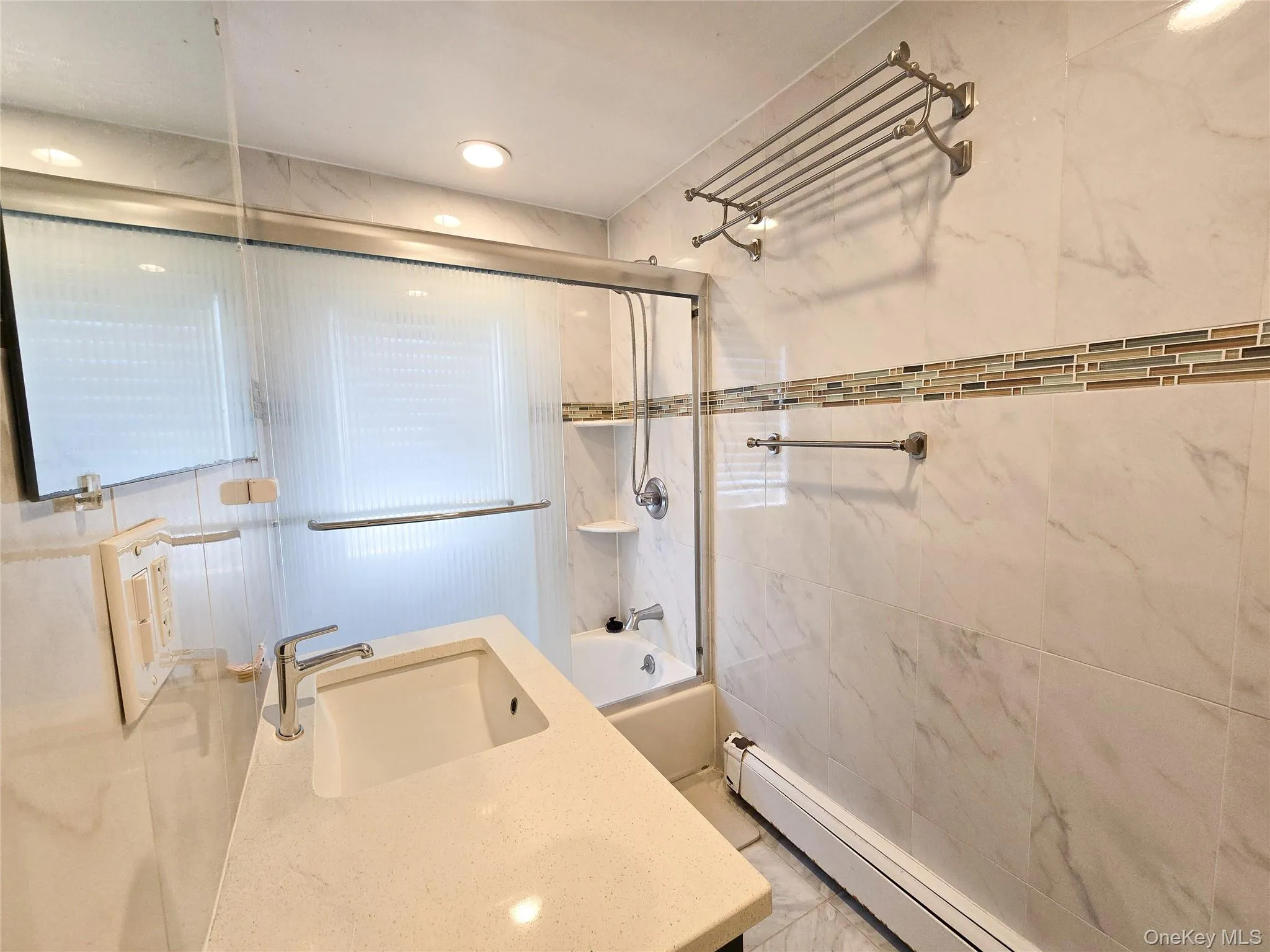 29 Tenafly Drive, Hempstead, NY, 5 Bedrooms Bedrooms, 10 Rooms Rooms,3 BathroomsBathrooms,Residential,For Rent,Tenafly,0,988032 29 Tenafly Drive, Hempstead, NY, 5 Bedrooms Bedrooms, 10 Rooms Rooms,3 BathroomsBathrooms,Residential,For Rent,Tenafly,0,988032
