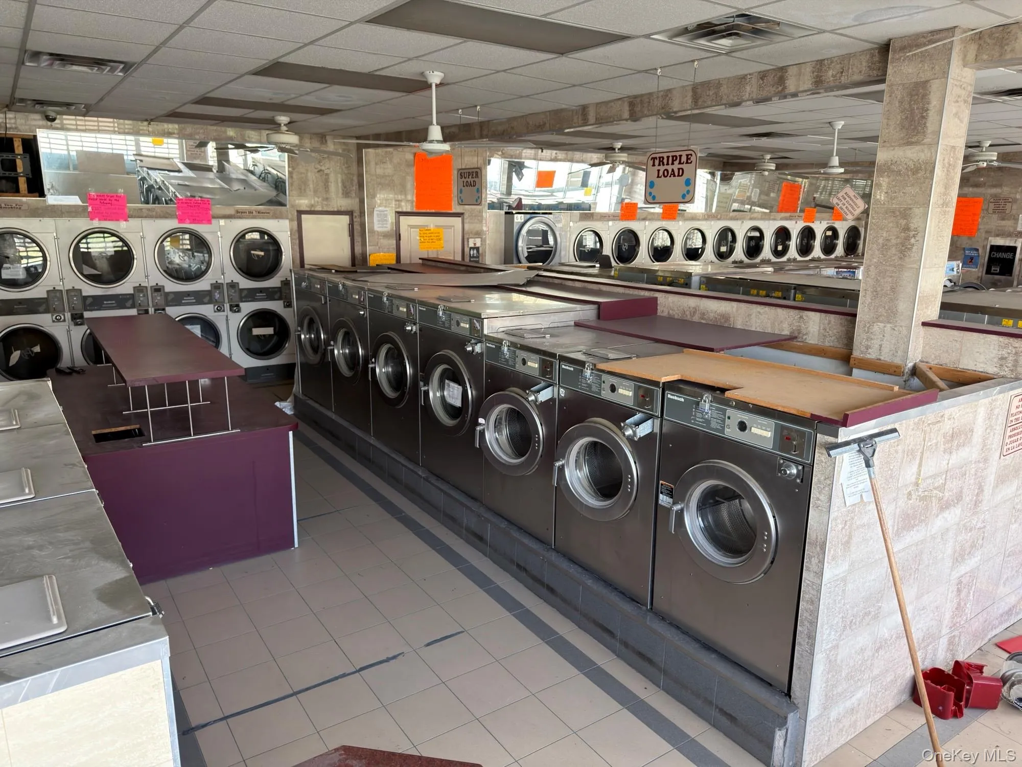 393 Tompkins Avenue, New York, NY, ,Commercial Lease,For Rent,Tompkins,0,988038 393 Tompkins Avenue, New York, NY, ,Commercial Lease,For Rent,Tompkins,0,988038