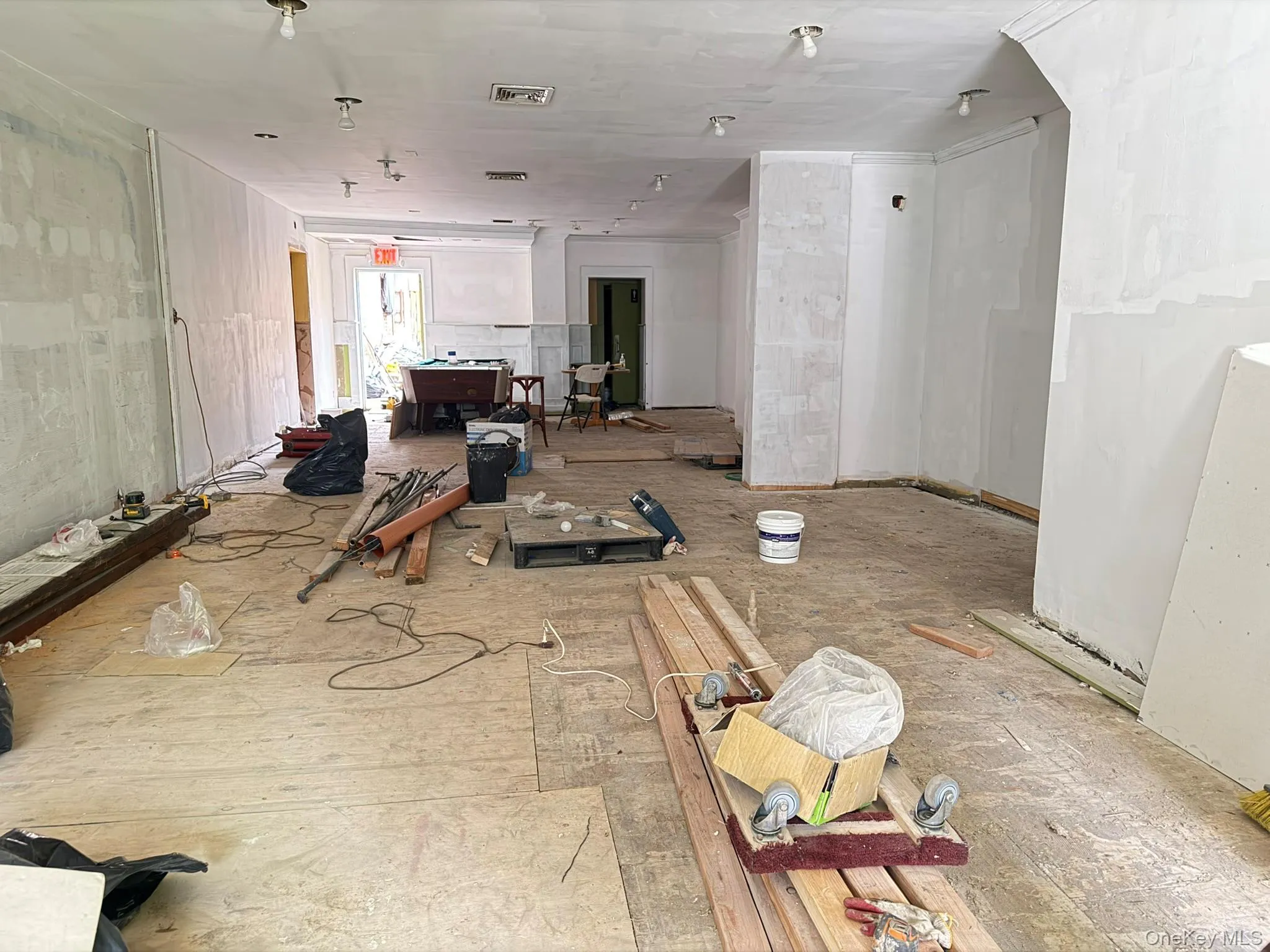 49-04 69th Street, New York, NY, ,Commercial Lease,For Rent,69th,0,988049 49-04 69th Street, New York, NY, ,Commercial Lease,For Rent,69th,0,988049