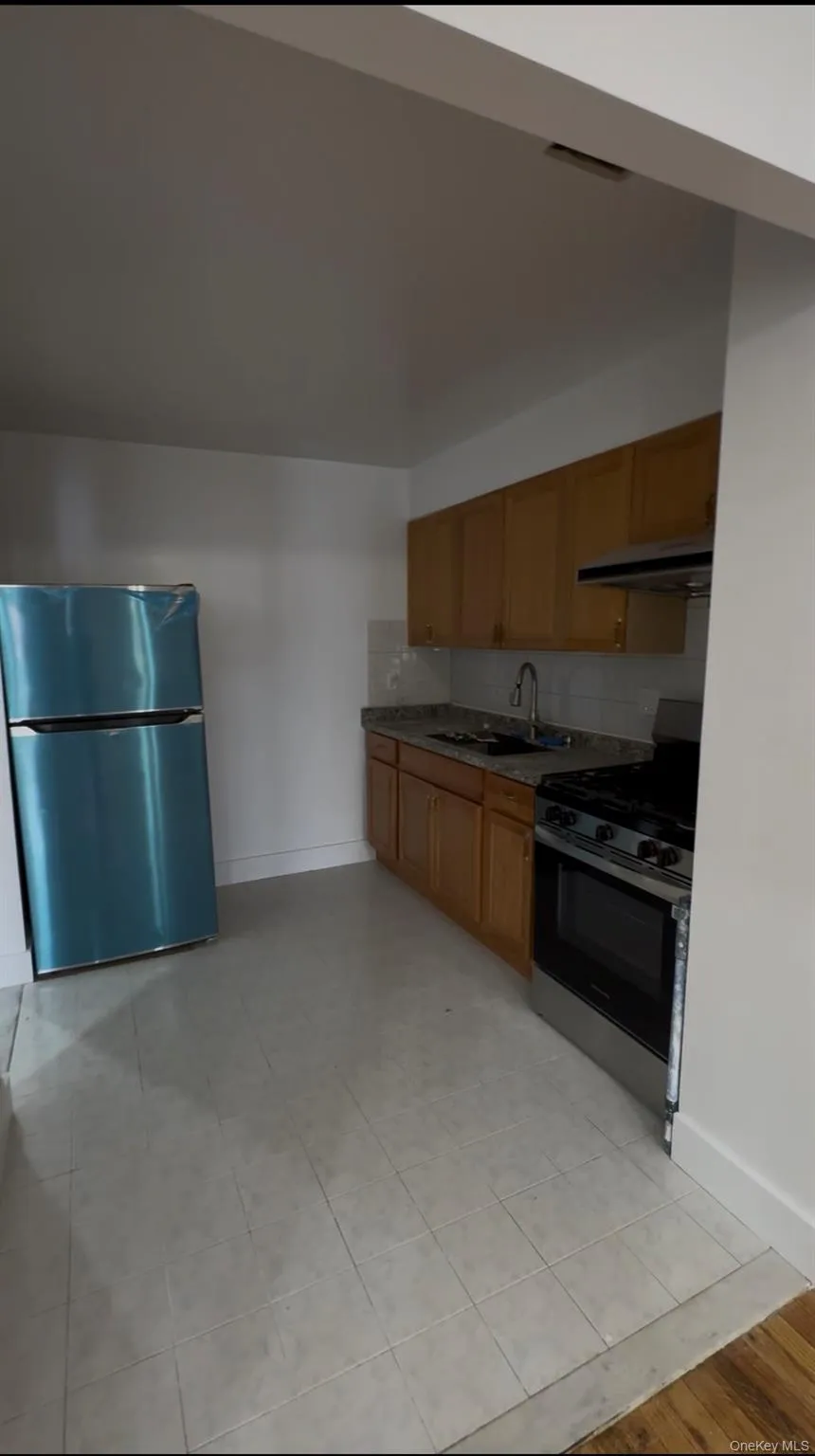 94-28 53 Avenue, New York, NY, 3 Bedrooms Bedrooms, 5 Rooms Rooms,2 BathroomsBathrooms,Residential Lease,For Rent,53,0,988058 94-28 53 Avenue, New York, NY, 3 Bedrooms Bedrooms, 5 Rooms Rooms,2 BathroomsBathrooms,Residential Lease,For Rent,53,0,988058