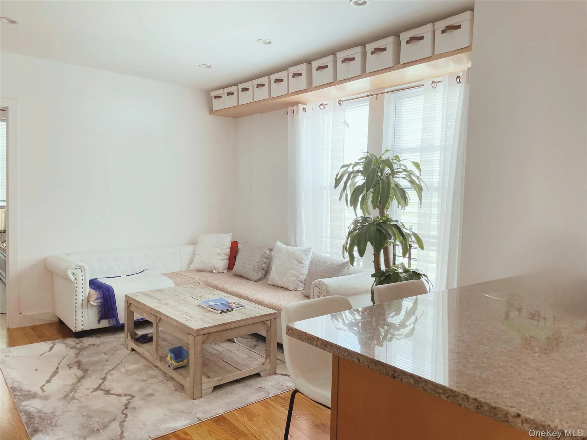 60-08 Cooper Avenue, New York, NY, 1 Bedroom Bedrooms, 3 Rooms Rooms,1 BathroomBathrooms,Residential Lease,For Rent,Cooper,0,988060 60-08 Cooper Avenue, New York, NY, 1 Bedroom Bedrooms, 3 Rooms Rooms,1 BathroomBathrooms,Residential Lease,For Rent,Cooper,0,988060