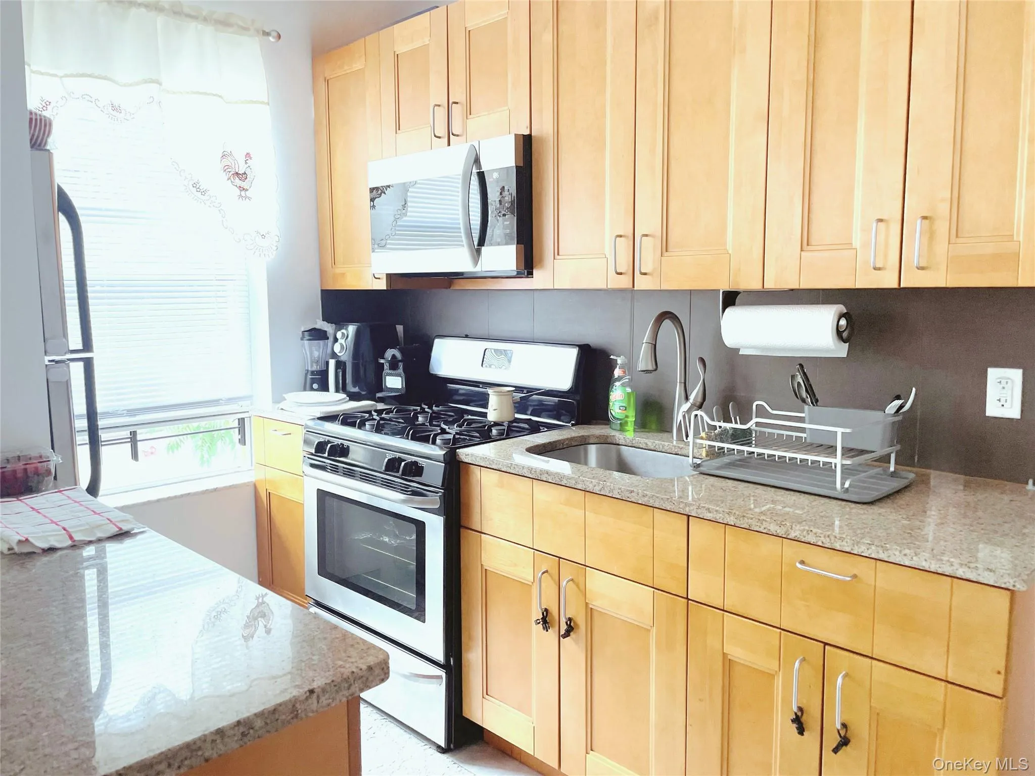 60-08 Cooper Avenue, New York, NY, 1 Bedroom Bedrooms, 3 Rooms Rooms,1 BathroomBathrooms,Residential Lease,For Rent,Cooper,0,988060 60-08 Cooper Avenue, New York, NY, 1 Bedroom Bedrooms, 3 Rooms Rooms,1 BathroomBathrooms,Residential Lease,For Rent,Cooper,0,988060