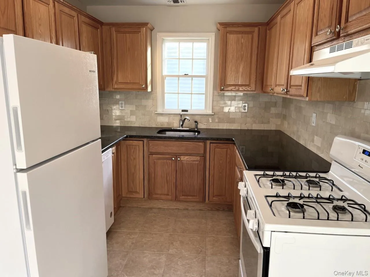 56 Linwood Road, North Hempstead, NY, 2 Bedrooms Bedrooms, 5 Rooms Rooms,2 BathroomsBathrooms,Residential Lease,For Rent,Linwood,0,988063 56 Linwood Road, North Hempstead, NY, 2 Bedrooms Bedrooms, 5 Rooms Rooms,2 BathroomsBathrooms,Residential Lease,For Rent,Linwood,0,988063