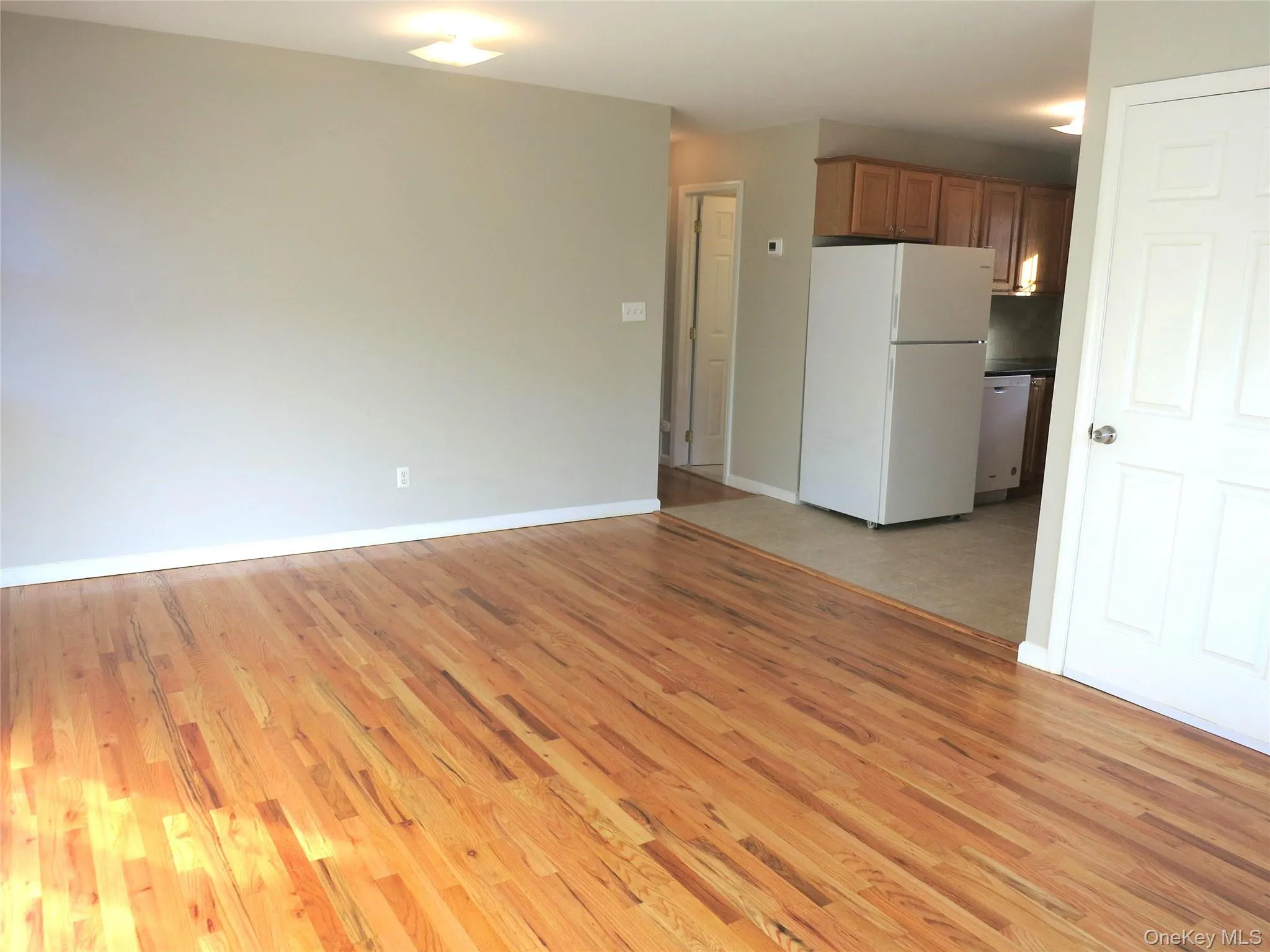 56 Linwood Road, North Hempstead, NY, 2 Bedrooms Bedrooms, 5 Rooms Rooms,2 BathroomsBathrooms,Residential Lease,For Rent,Linwood,0,988063 56 Linwood Road, North Hempstead, NY, 2 Bedrooms Bedrooms, 5 Rooms Rooms,2 BathroomsBathrooms,Residential Lease,For Rent,Linwood,0,988063