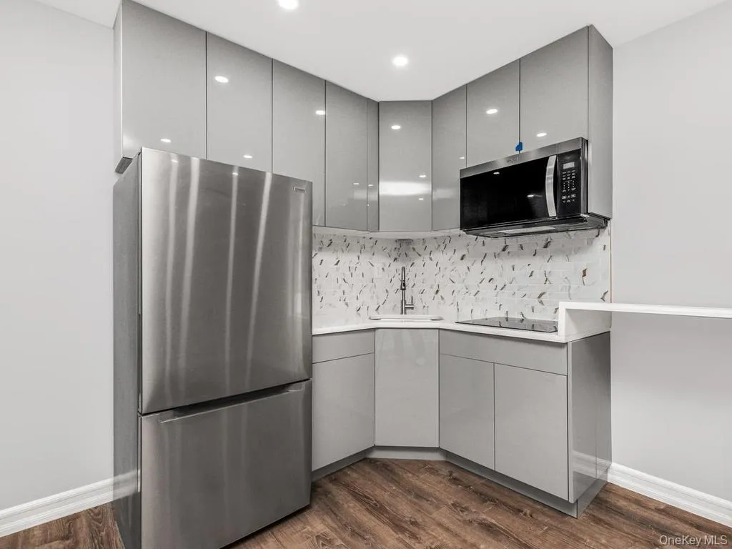 1218 Havemeyer Avenue, New York, NY, 5 Bedrooms Bedrooms, 7 Rooms Rooms,2 BathroomsBathrooms,Residential,For Rent,Havemeyer,0,988073 1218 Havemeyer Avenue, New York, NY, 5 Bedrooms Bedrooms, 7 Rooms Rooms,2 BathroomsBathrooms,Residential,For Rent,Havemeyer,0,988073