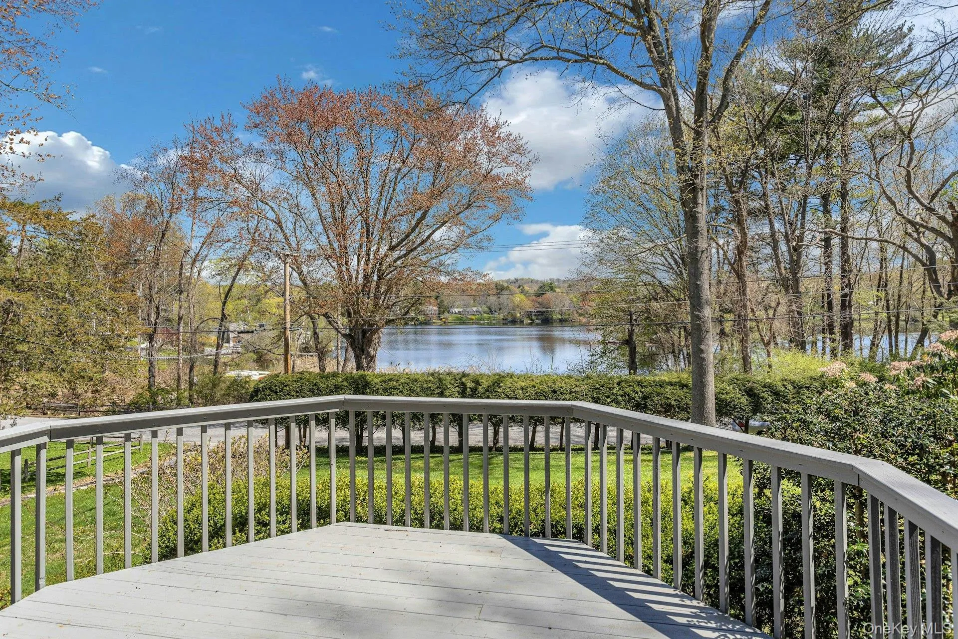 Front Porch Deck wide enough to relax and enjoy the view Front Porch Deck wide enough to relax and enjoy the view
