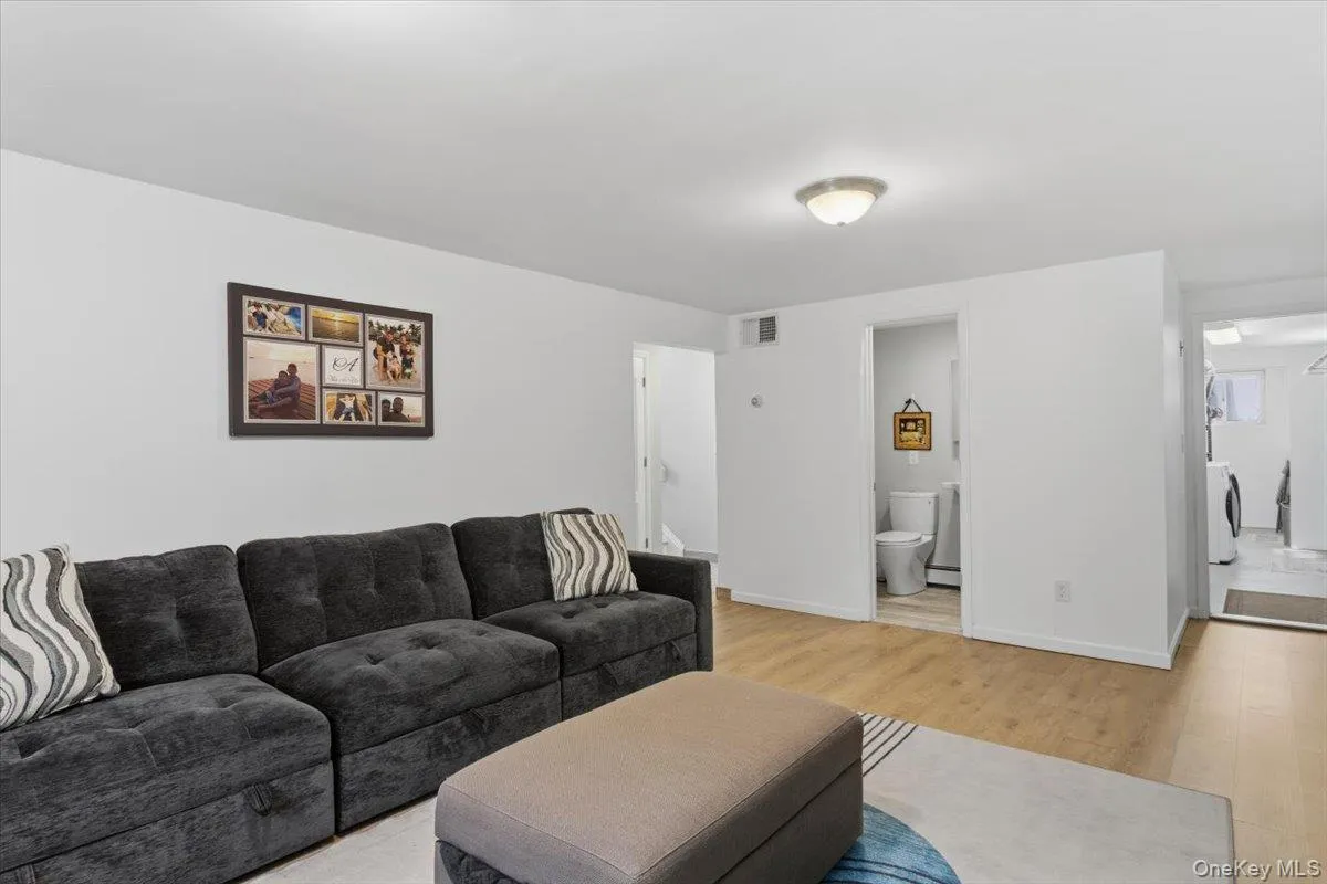 3 Cottage Grove Avenue, Mount Pleasant, NY, 4 Bedrooms Bedrooms, 11 Rooms Rooms,3 BathroomsBathrooms,Residential,For Rent,Cottage Grove,0,988089 3 Cottage Grove Avenue, Mount Pleasant, NY, 4 Bedrooms Bedrooms, 11 Rooms Rooms,3 BathroomsBathrooms,Residential,For Rent,Cottage Grove,0,988089