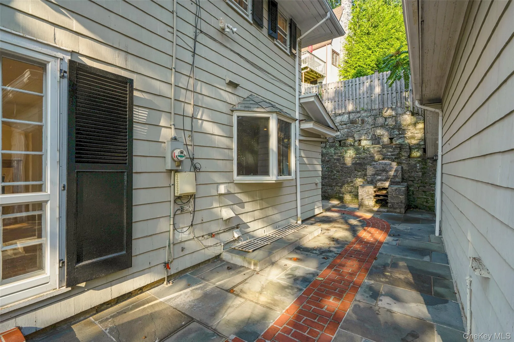 Walkway between House & Detached Garage Walkway between House & Detached Garage