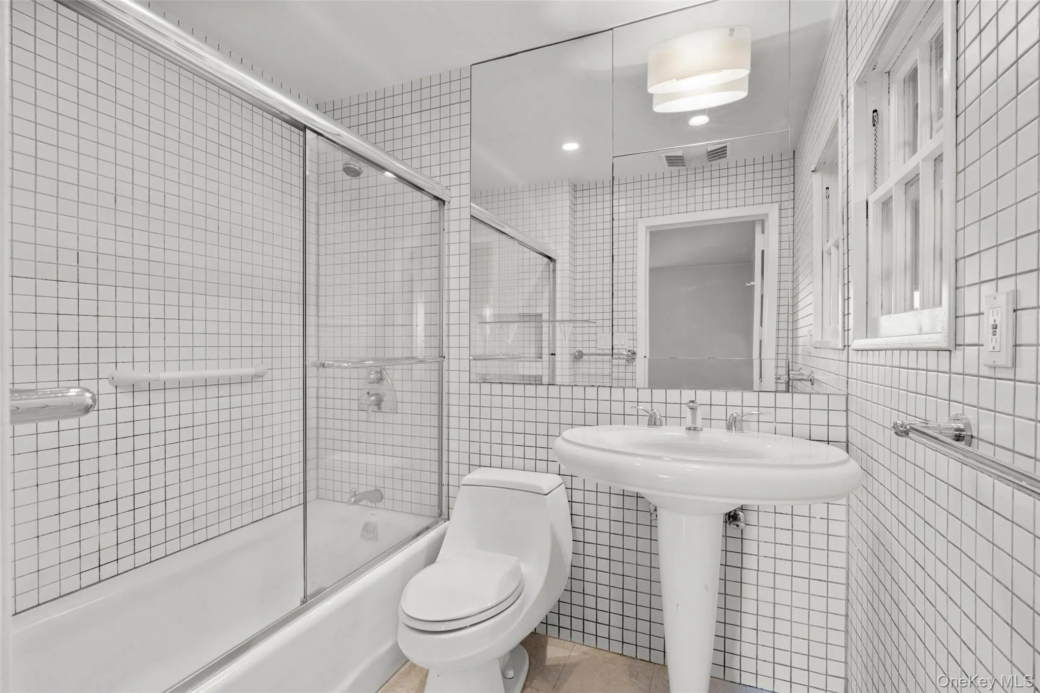 11 Wyndham Road, Yonkers, NY, 4 Bedrooms Bedrooms, 8 Rooms Rooms,3 BathroomsBathrooms,Residential,For Rent,Wyndham,0,988100 11 Wyndham Road, Yonkers, NY, 4 Bedrooms Bedrooms, 8 Rooms Rooms,3 BathroomsBathrooms,Residential,For Rent,Wyndham,0,988100