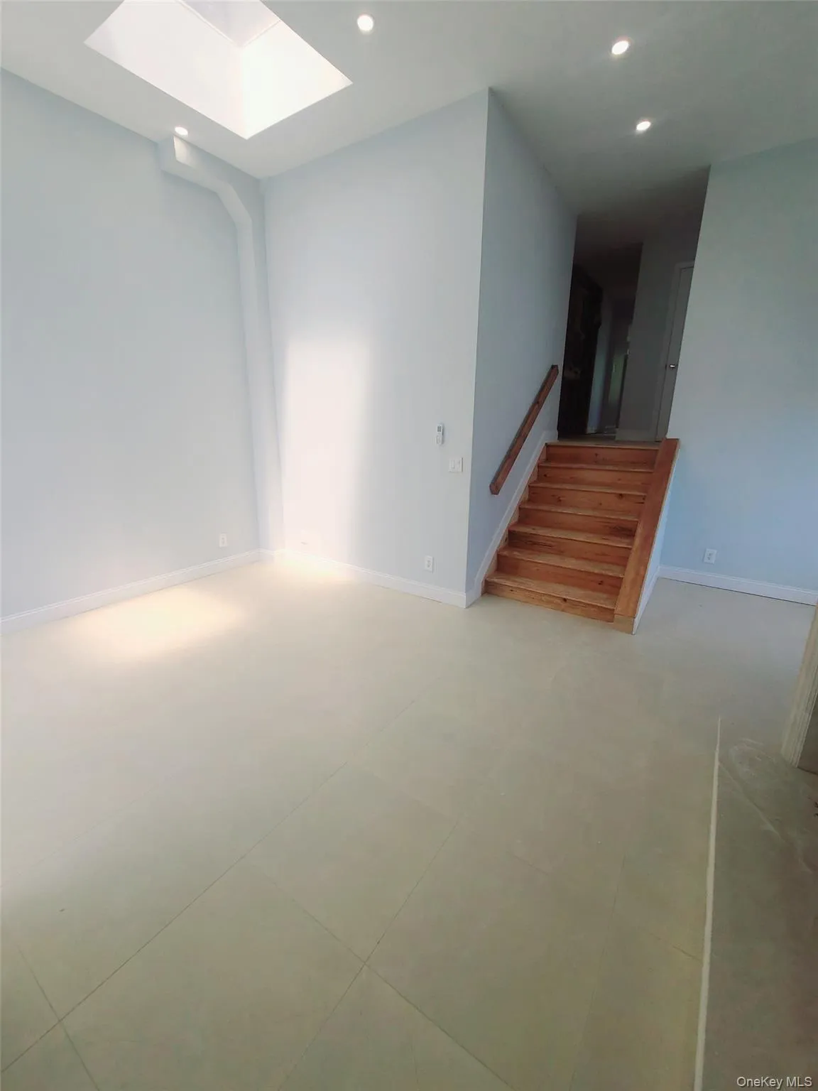 67-39 Clyde Street, New York, NY, 2 Bedrooms Bedrooms, 4 Rooms Rooms,2 BathroomsBathrooms,Residential Lease,For Rent,Clyde,0,988106 67-39 Clyde Street, New York, NY, 2 Bedrooms Bedrooms, 4 Rooms Rooms,2 BathroomsBathrooms,Residential Lease,For Rent,Clyde,0,988106