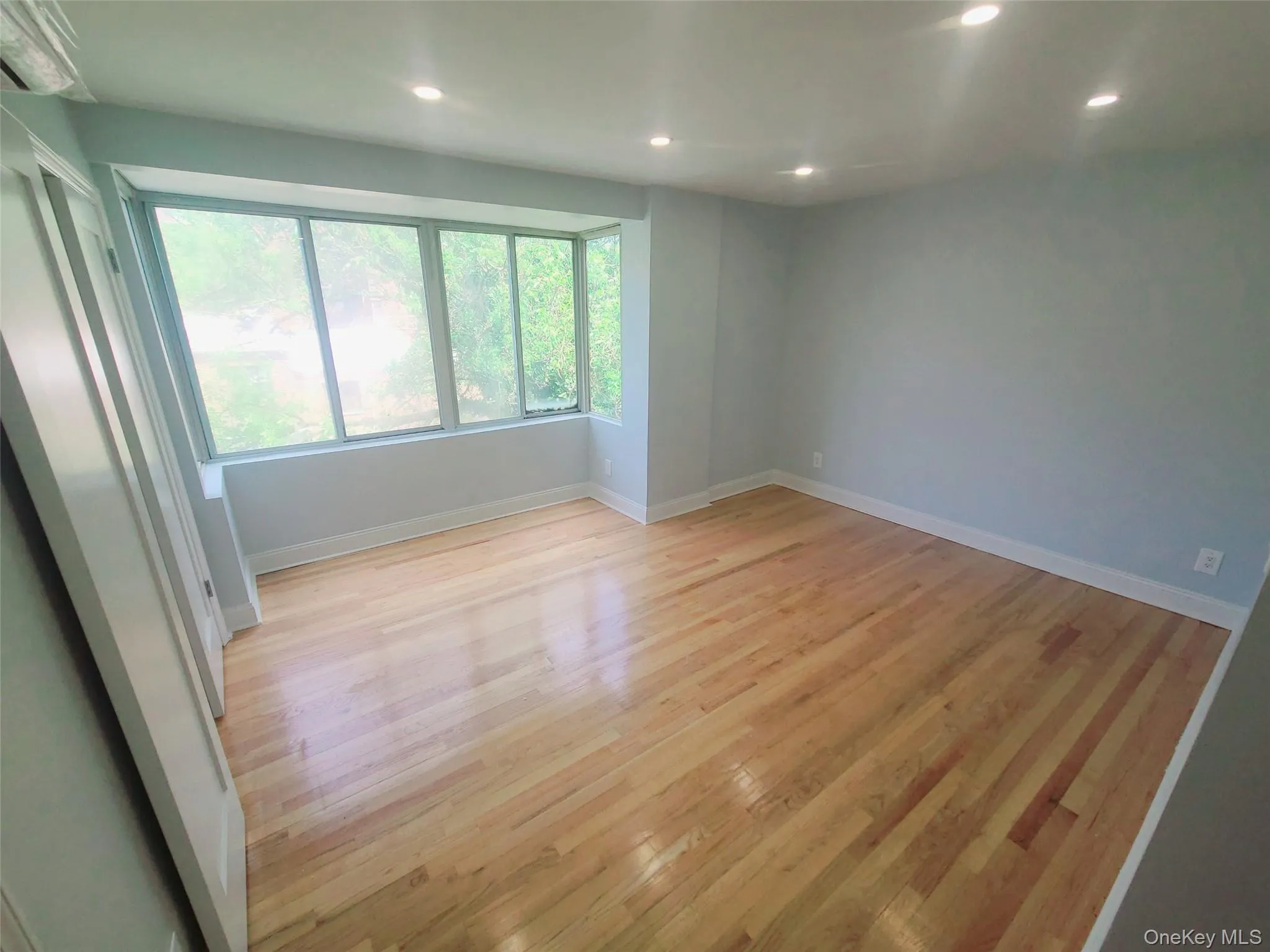 67-39 Clyde Street, New York, NY, 2 Bedrooms Bedrooms, 4 Rooms Rooms,2 BathroomsBathrooms,Residential Lease,For Rent,Clyde,0,988106 67-39 Clyde Street, New York, NY, 2 Bedrooms Bedrooms, 4 Rooms Rooms,2 BathroomsBathrooms,Residential Lease,For Rent,Clyde,0,988106