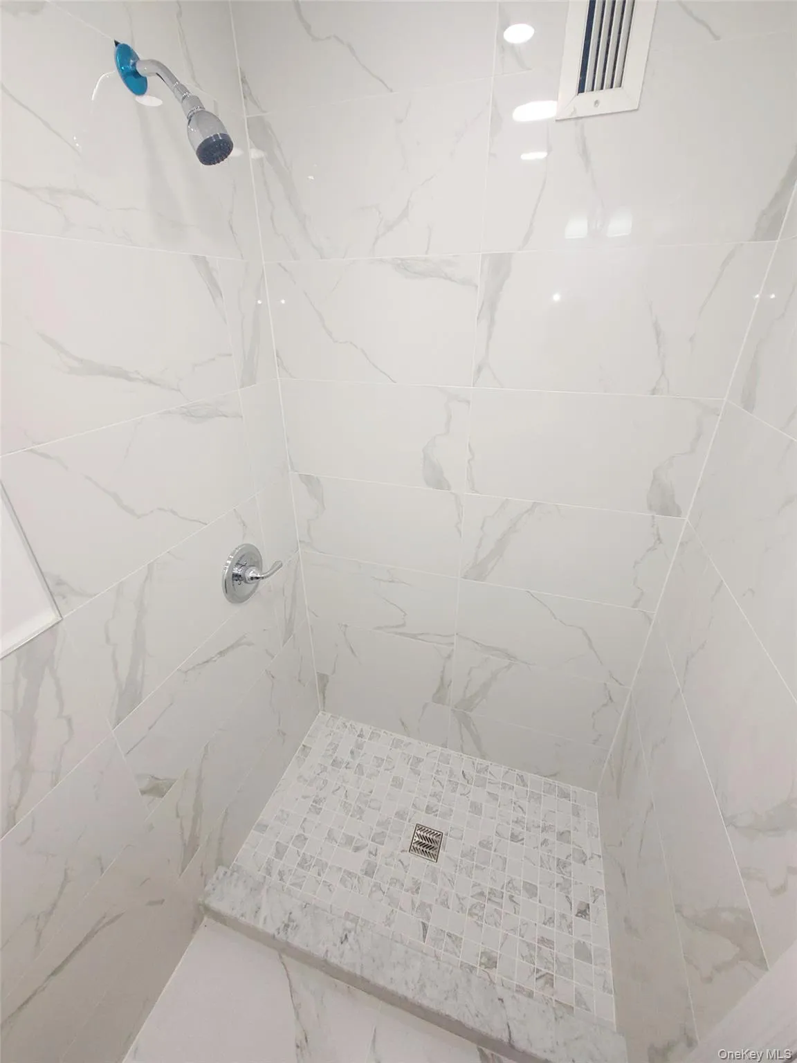 67-39 Clyde Street, New York, NY, 2 Bedrooms Bedrooms, 4 Rooms Rooms,2 BathroomsBathrooms,Residential Lease,For Rent,Clyde,0,988106 67-39 Clyde Street, New York, NY, 2 Bedrooms Bedrooms, 4 Rooms Rooms,2 BathroomsBathrooms,Residential Lease,For Rent,Clyde,0,988106