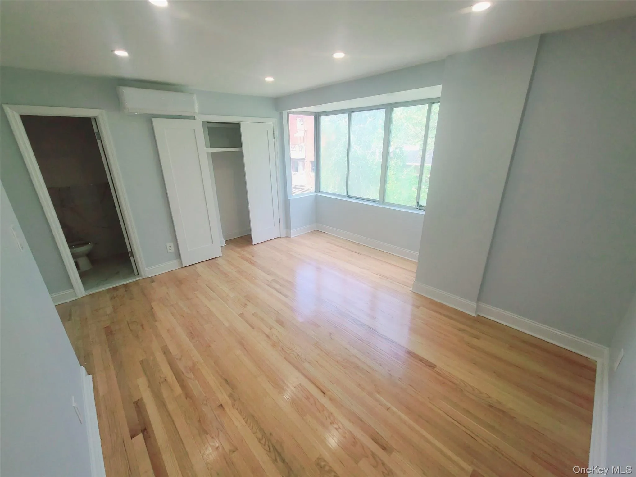 67-39 Clyde Street, New York, NY, 2 Bedrooms Bedrooms, 4 Rooms Rooms,2 BathroomsBathrooms,Residential Lease,For Rent,Clyde,0,988106 67-39 Clyde Street, New York, NY, 2 Bedrooms Bedrooms, 4 Rooms Rooms,2 BathroomsBathrooms,Residential Lease,For Rent,Clyde,0,988106
