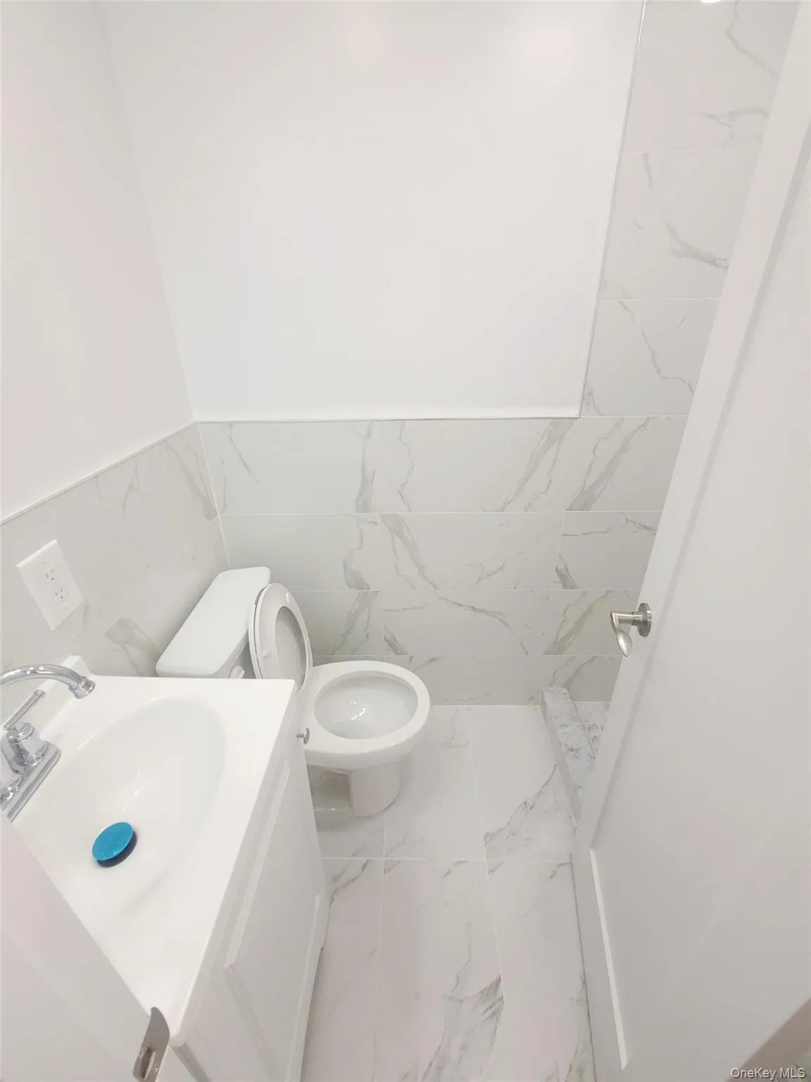 67-39 Clyde Street, New York, NY, 2 Bedrooms Bedrooms, 4 Rooms Rooms,2 BathroomsBathrooms,Residential Lease,For Rent,Clyde,0,988106 67-39 Clyde Street, New York, NY, 2 Bedrooms Bedrooms, 4 Rooms Rooms,2 BathroomsBathrooms,Residential Lease,For Rent,Clyde,0,988106