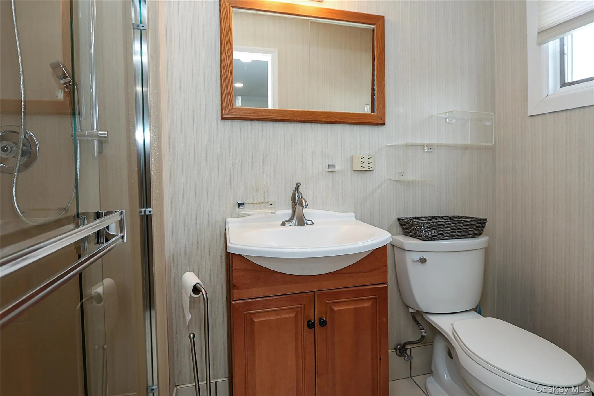 14 Glenn Drive, Oyster Bay, NY, 4 Bedrooms Bedrooms, 8 Rooms Rooms,3 BathroomsBathrooms,Residential Lease,For Rent,Glenn,0,988109 14 Glenn Drive, Oyster Bay, NY, 4 Bedrooms Bedrooms, 8 Rooms Rooms,3 BathroomsBathrooms,Residential Lease,For Rent,Glenn,0,988109