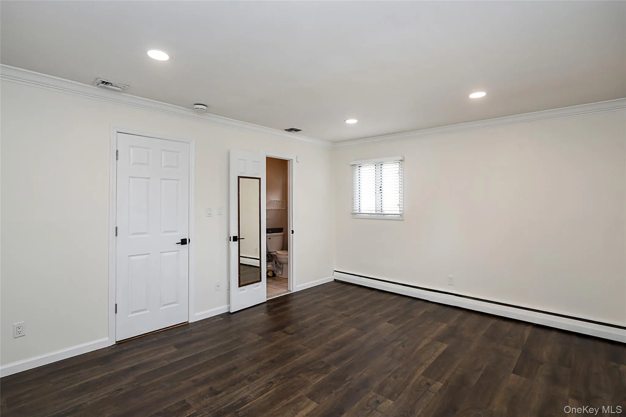 14 Glenn Drive, Oyster Bay, NY, 4 Bedrooms Bedrooms, 8 Rooms Rooms,3 BathroomsBathrooms,Residential Lease,For Rent,Glenn,0,988109 14 Glenn Drive, Oyster Bay, NY, 4 Bedrooms Bedrooms, 8 Rooms Rooms,3 BathroomsBathrooms,Residential Lease,For Rent,Glenn,0,988109
