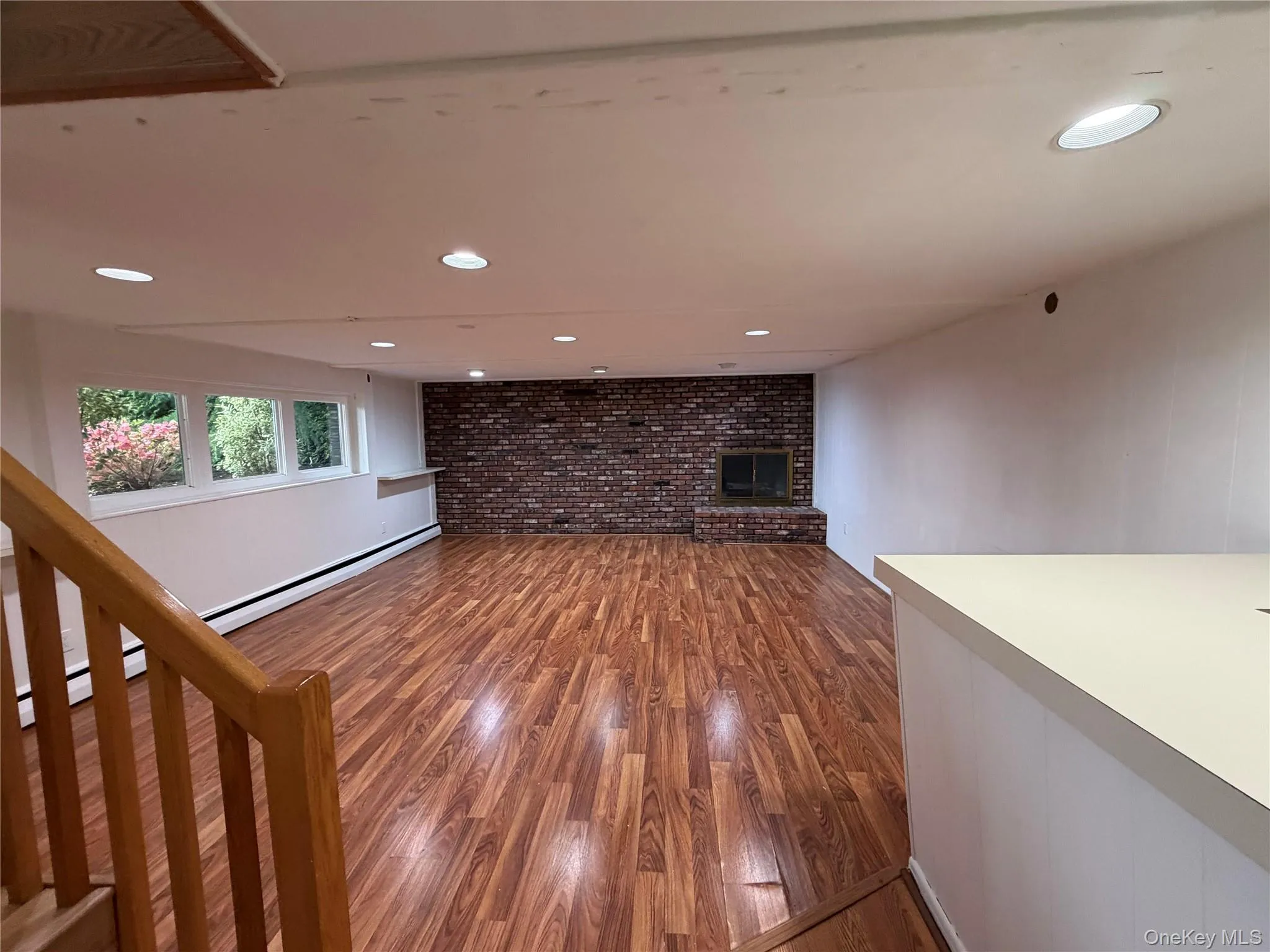 14 Glenn Drive, Oyster Bay, NY, 4 Bedrooms Bedrooms, 8 Rooms Rooms,3 BathroomsBathrooms,Residential Lease,For Rent,Glenn,0,988109 14 Glenn Drive, Oyster Bay, NY, 4 Bedrooms Bedrooms, 8 Rooms Rooms,3 BathroomsBathrooms,Residential Lease,For Rent,Glenn,0,988109