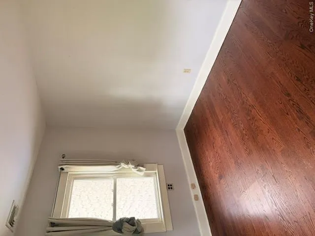 35 2nd Avenue, Brookhaven, NY, 3 Bedrooms Bedrooms, 6 Rooms Rooms,1 BathroomBathrooms,Residential Lease,For Rent,2nd,0,988132 35 2nd Avenue, Brookhaven, NY, 3 Bedrooms Bedrooms, 6 Rooms Rooms,1 BathroomBathrooms,Residential Lease,For Rent,2nd,0,988132