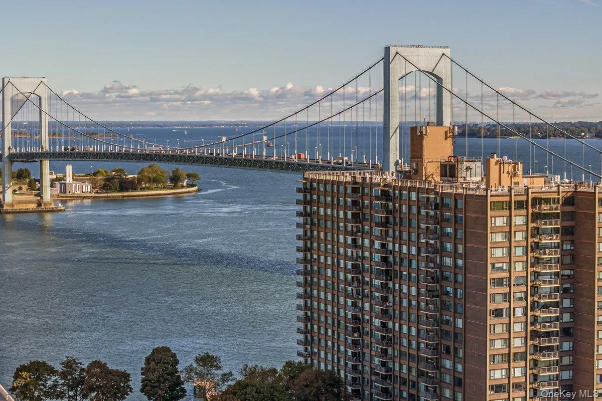166-25 Powells Cove Boulevard, New York, NY, 2 Bedrooms Bedrooms, 6 Rooms Rooms,2 BathroomsBathrooms,Residential,For Rent,Powells Cove,0,988134 166-25 Powells Cove Boulevard, New York, NY, 2 Bedrooms Bedrooms, 6 Rooms Rooms,2 BathroomsBathrooms,Residential,For Rent,Powells Cove,0,988134