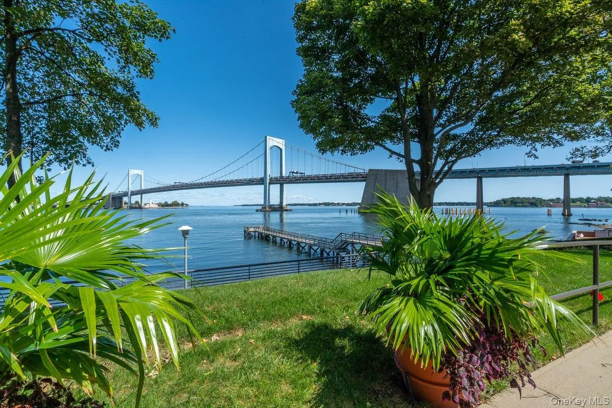 166-25 Powells Cove Boulevard, New York, NY, 2 Bedrooms Bedrooms, 6 Rooms Rooms,2 BathroomsBathrooms,Residential,For Rent,Powells Cove,0,988134 166-25 Powells Cove Boulevard, New York, NY, 2 Bedrooms Bedrooms, 6 Rooms Rooms,2 BathroomsBathrooms,Residential,For Rent,Powells Cove,0,988134