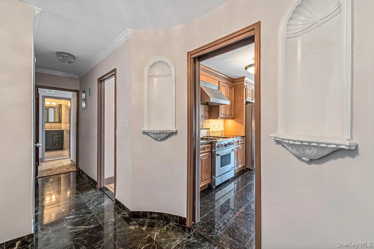 166-25 Powells Cove Boulevard, New York, NY, 2 Bedrooms Bedrooms, 6 Rooms Rooms,2 BathroomsBathrooms,Residential,For Rent,Powells Cove,0,988134 166-25 Powells Cove Boulevard, New York, NY, 2 Bedrooms Bedrooms, 6 Rooms Rooms,2 BathroomsBathrooms,Residential,For Rent,Powells Cove,0,988134