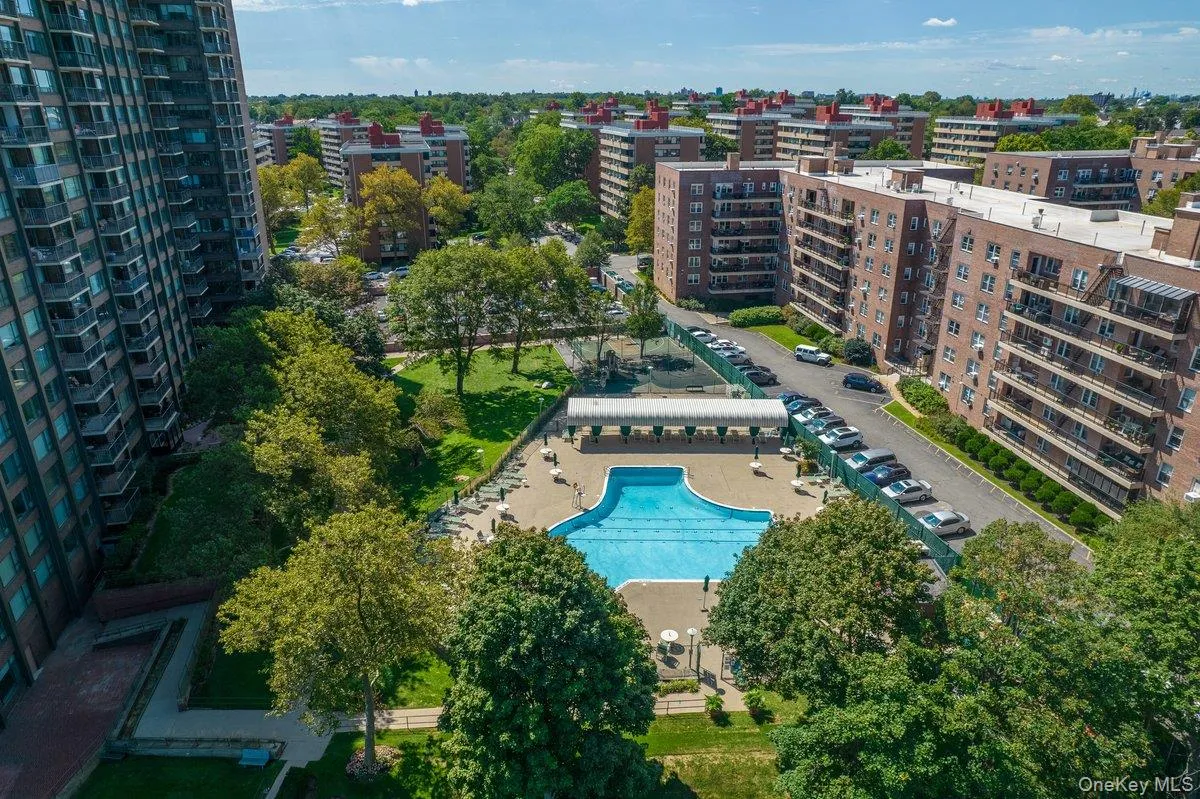 166-25 Powells Cove Boulevard, New York, NY, 2 Bedrooms Bedrooms, 6 Rooms Rooms,2 BathroomsBathrooms,Residential,For Rent,Powells Cove,0,988134 166-25 Powells Cove Boulevard, New York, NY, 2 Bedrooms Bedrooms, 6 Rooms Rooms,2 BathroomsBathrooms,Residential,For Rent,Powells Cove,0,988134