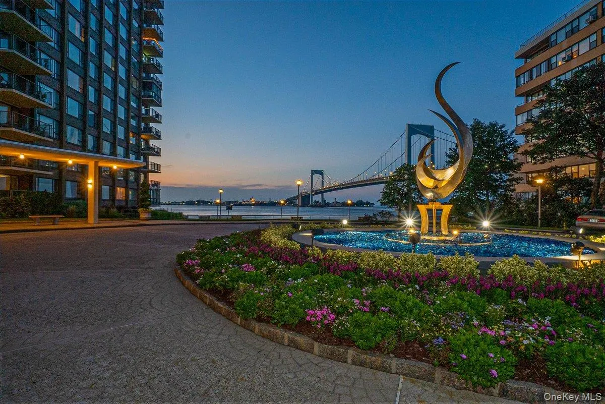 166-25 Powells Cove Boulevard, New York, NY, 2 Bedrooms Bedrooms, 6 Rooms Rooms,2 BathroomsBathrooms,Residential,For Rent,Powells Cove,0,988134 166-25 Powells Cove Boulevard, New York, NY, 2 Bedrooms Bedrooms, 6 Rooms Rooms,2 BathroomsBathrooms,Residential,For Rent,Powells Cove,0,988134