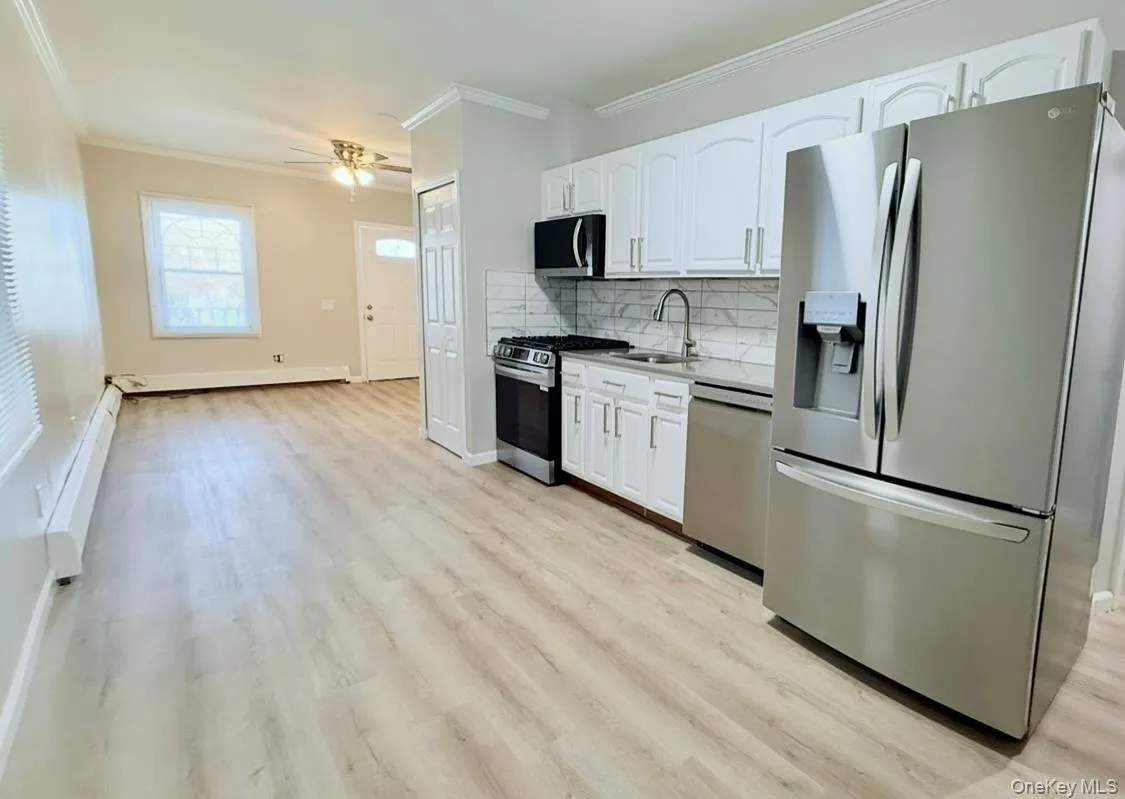 621 2nd Street, Mamaroneck, NY, 2 Bedrooms Bedrooms, 4 Rooms Rooms,1 BathroomBathrooms,Residential Lease,For Rent,2nd,0,988144 621 2nd Street, Mamaroneck, NY, 2 Bedrooms Bedrooms, 4 Rooms Rooms,1 BathroomBathrooms,Residential Lease,For Rent,2nd,0,988144