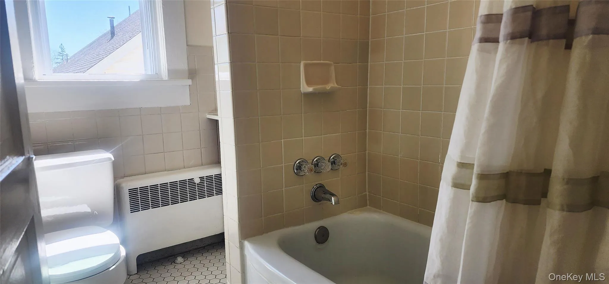 3 Hammond Street, Thompson, NY, 4 Bedrooms Bedrooms, 10 Rooms Rooms,2 BathroomsBathrooms,Residential,For Rent,Hammond,0,988156 3 Hammond Street, Thompson, NY, 4 Bedrooms Bedrooms, 10 Rooms Rooms,2 BathroomsBathrooms,Residential,For Rent,Hammond,0,988156