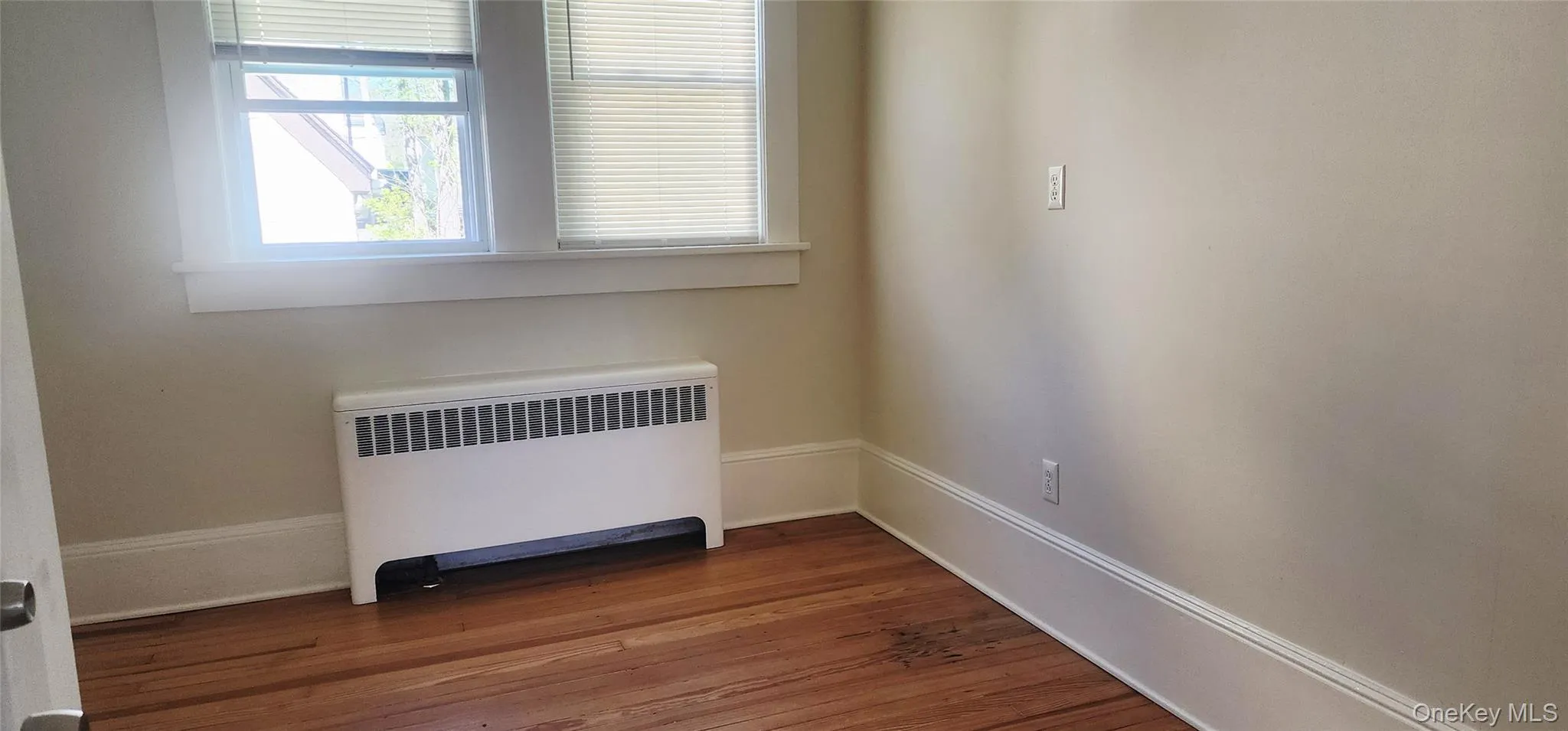 3 Hammond Street, Thompson, NY, 4 Bedrooms Bedrooms, 10 Rooms Rooms,2 BathroomsBathrooms,Residential,For Rent,Hammond,0,988156 3 Hammond Street, Thompson, NY, 4 Bedrooms Bedrooms, 10 Rooms Rooms,2 BathroomsBathrooms,Residential,For Rent,Hammond,0,988156