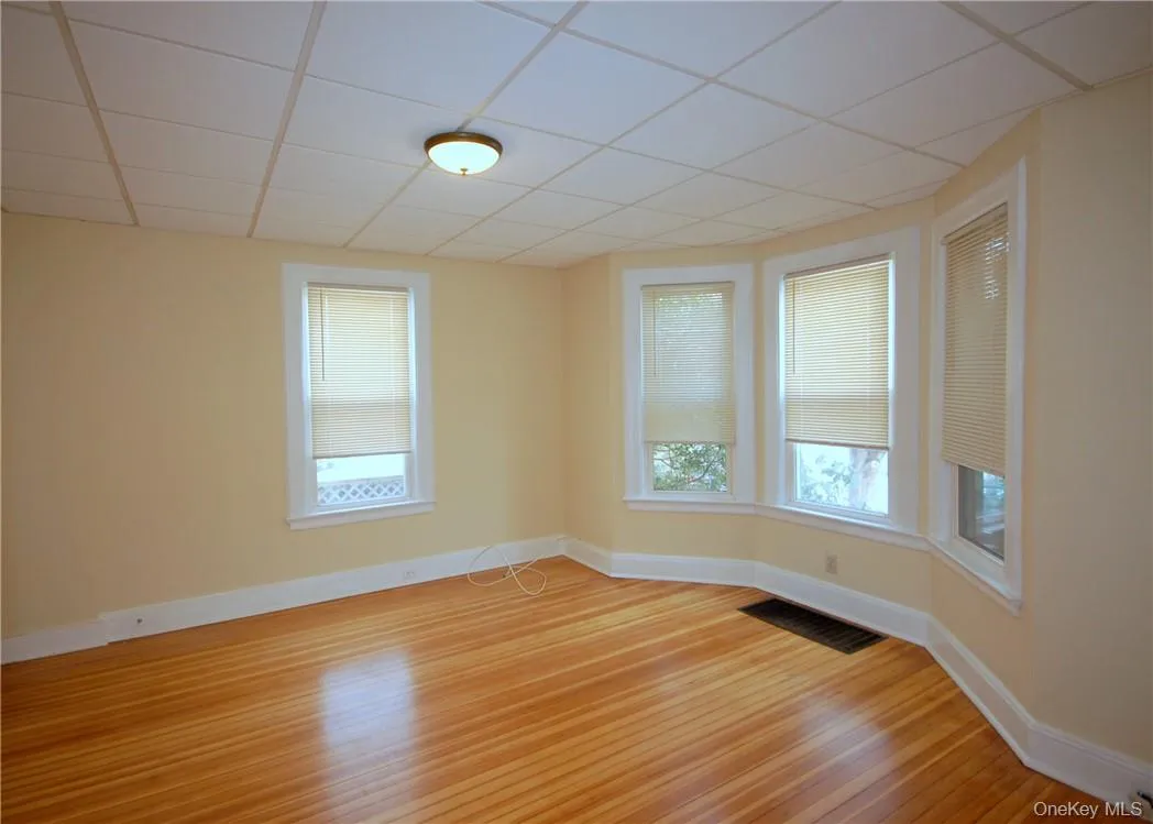 505 Prospect Avenue, Mamaroneck, NY, 3 Bedrooms Bedrooms, 7 Rooms Rooms,1 BathroomBathrooms,Residential Lease,For Rent,Prospect,0,988161 505 Prospect Avenue, Mamaroneck, NY, 3 Bedrooms Bedrooms, 7 Rooms Rooms,1 BathroomBathrooms,Residential Lease,For Rent,Prospect,0,988161