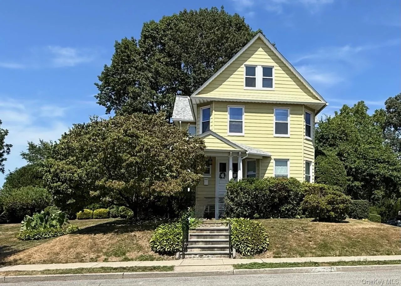 505 Prospect Avenue, Mamaroneck, NY, 3 Bedrooms Bedrooms, 7 Rooms Rooms,1 BathroomBathrooms,Residential Lease,For Rent,Prospect,0,988161 505 Prospect Avenue, Mamaroneck, NY, 3 Bedrooms Bedrooms, 7 Rooms Rooms,1 BathroomBathrooms,Residential Lease,For Rent,Prospect,0,988161