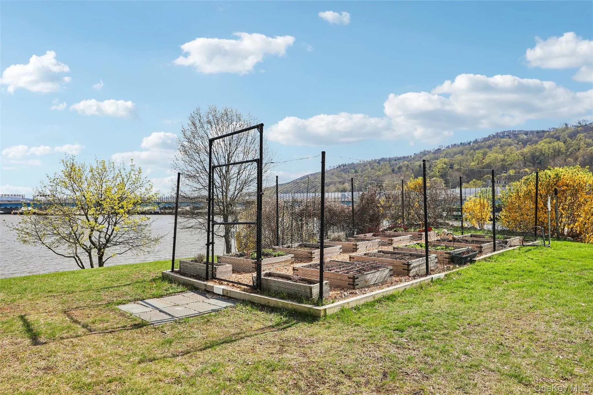 2 Salisbury Point, Orangetown, NY, 2 Bedrooms Bedrooms, 5 Rooms Rooms,2 BathroomsBathrooms,Residential Sale,For Rent,Salisbury,0,988165 2 Salisbury Point, Orangetown, NY, 2 Bedrooms Bedrooms, 5 Rooms Rooms,2 BathroomsBathrooms,Residential Sale,For Rent,Salisbury,0,988165