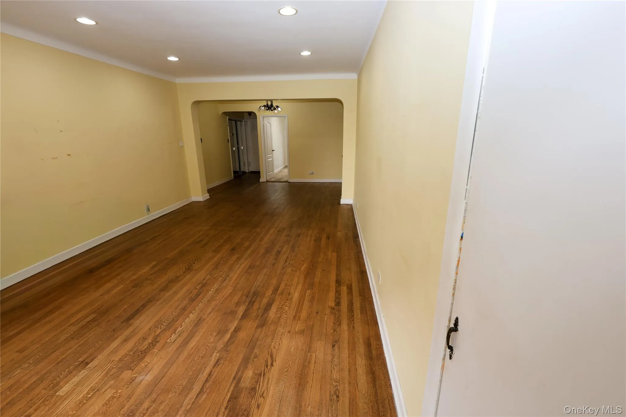 9941 64th Avenue, New York, NY, 3 Bedrooms Bedrooms, 7 Rooms Rooms,2 BathroomsBathrooms,Residential,For Rent,64th Avenue,0,988172 9941 64th Avenue, New York, NY, 3 Bedrooms Bedrooms, 7 Rooms Rooms,2 BathroomsBathrooms,Residential,For Rent,64th Avenue,0,988172