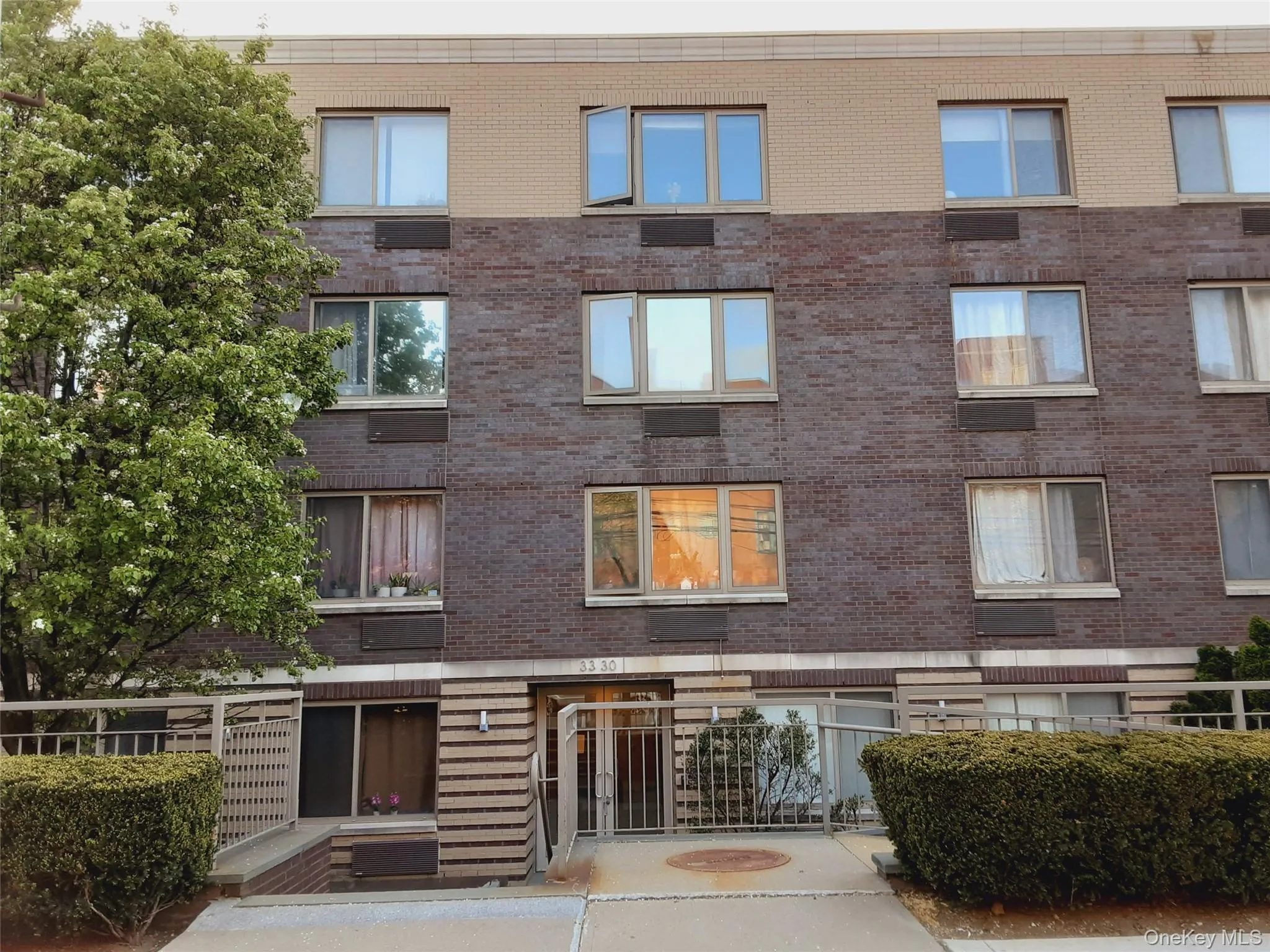 3330 61st Street, New York, NY, 1 Bedroom Bedrooms, 3 Rooms Rooms,1 BathroomBathrooms,Residential,For Rent,61st,0,988189 3330 61st Street, New York, NY, 1 Bedroom Bedrooms, 3 Rooms Rooms,1 BathroomBathrooms,Residential,For Rent,61st,0,988189