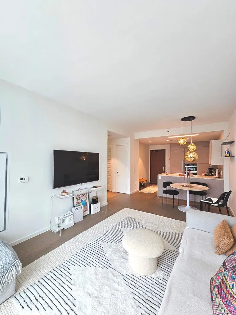 133-27 39th Avenue, New York, NY, 1 Bedroom Bedrooms, 4 Rooms Rooms,1 BathroomBathrooms,Residential Lease,For Rent,39th,0,988192 133-27 39th Avenue, New York, NY, 1 Bedroom Bedrooms, 4 Rooms Rooms,1 BathroomBathrooms,Residential Lease,For Rent,39th,0,988192