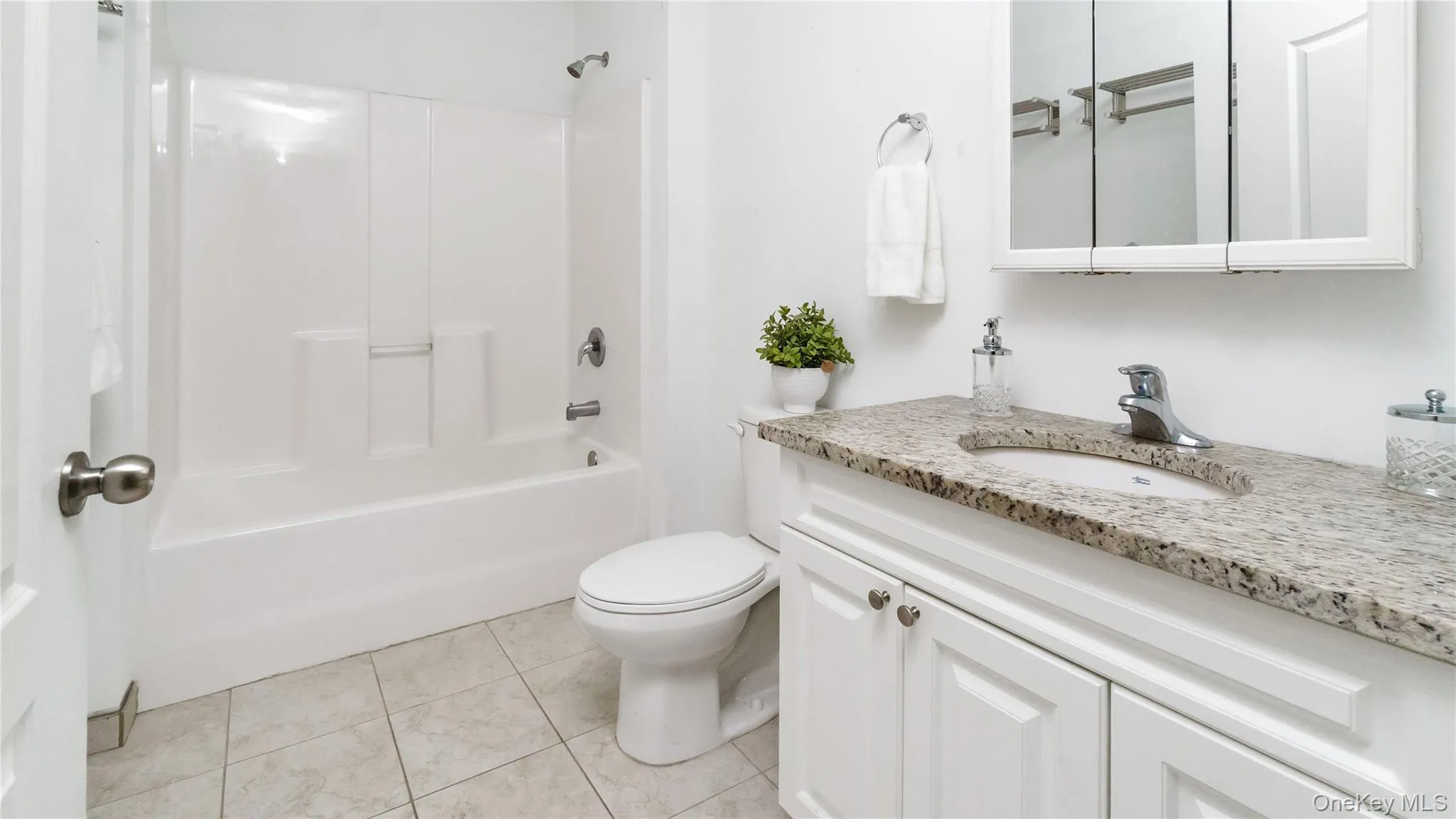 400 Carney Street, Oyster Bay, NY, 1 Bedroom Bedrooms, 2 Rooms Rooms,1 BathroomBathrooms,Residential Lease,For Rent,Carney,0,988198 400 Carney Street, Oyster Bay, NY, 1 Bedroom Bedrooms, 2 Rooms Rooms,1 BathroomBathrooms,Residential Lease,For Rent,Carney,0,988198