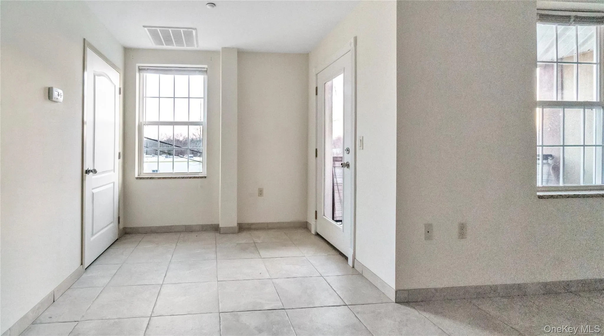 400 Carney Street, Oyster Bay, NY, 1 Bedroom Bedrooms, 2 Rooms Rooms,1 BathroomBathrooms,Residential Lease,For Rent,Carney,0,988198 400 Carney Street, Oyster Bay, NY, 1 Bedroom Bedrooms, 2 Rooms Rooms,1 BathroomBathrooms,Residential Lease,For Rent,Carney,0,988198