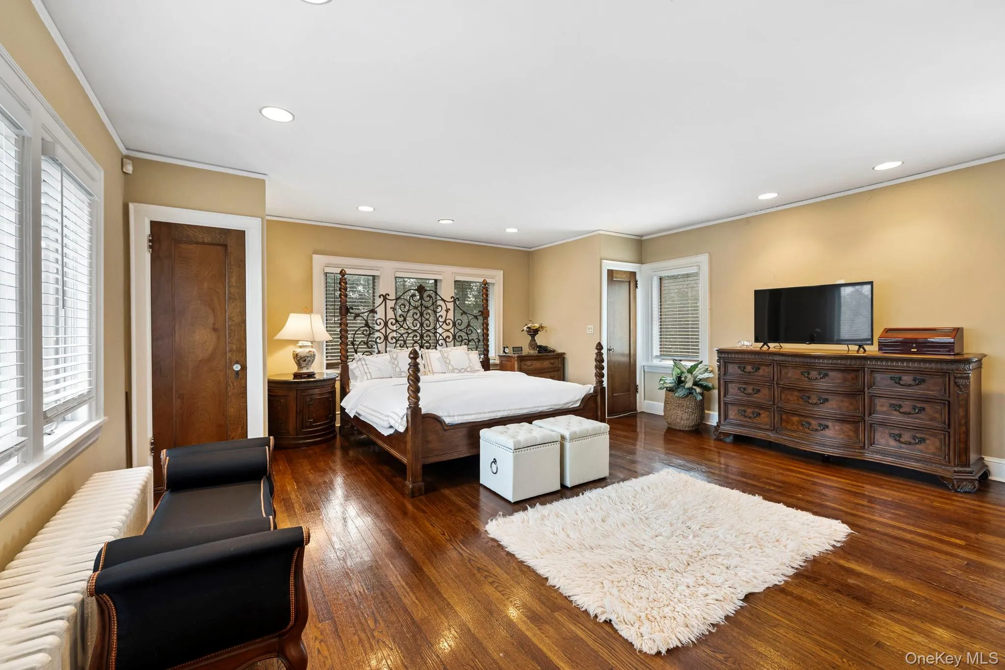 Super spacious primary suite with abundance of closets Super spacious primary suite with abundance of closets