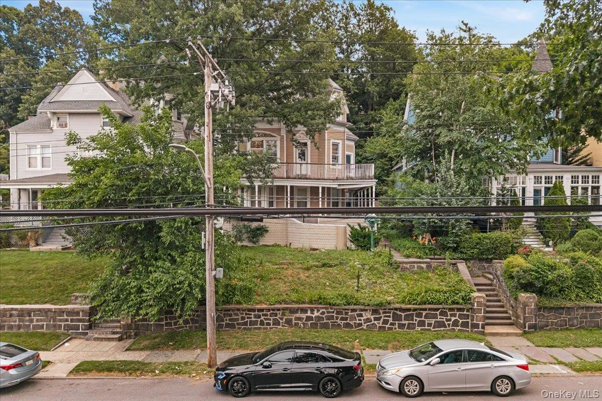 512 Warburton Avenue, Yonkers, NY, 7 Bedrooms Bedrooms, 10 Rooms Rooms,3 BathroomsBathrooms,Residential,For Rent,Warburton,0,KEY988227 512 Warburton Avenue, Yonkers, NY, 7 Bedrooms Bedrooms, 10 Rooms Rooms,3 BathroomsBathrooms,Residential,For Rent,Warburton,0,KEY988227