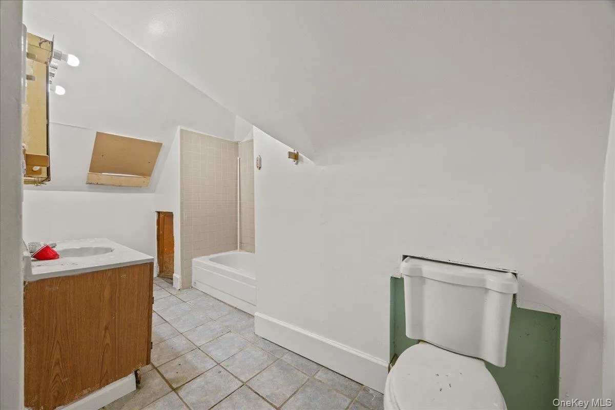 512 Warburton Avenue, Yonkers, NY, 7 Bedrooms Bedrooms, 10 Rooms Rooms,3 BathroomsBathrooms,Residential,For Rent,Warburton,0,KEY988227 512 Warburton Avenue, Yonkers, NY, 7 Bedrooms Bedrooms, 10 Rooms Rooms,3 BathroomsBathrooms,Residential,For Rent,Warburton,0,KEY988227