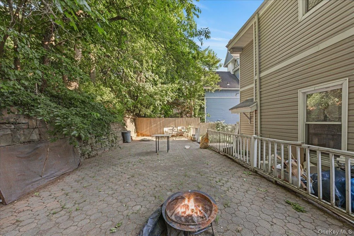 512 Warburton Avenue, Yonkers, NY, 7 Bedrooms Bedrooms, 10 Rooms Rooms,3 BathroomsBathrooms,Residential,For Rent,Warburton,0,KEY988227 512 Warburton Avenue, Yonkers, NY, 7 Bedrooms Bedrooms, 10 Rooms Rooms,3 BathroomsBathrooms,Residential,For Rent,Warburton,0,KEY988227