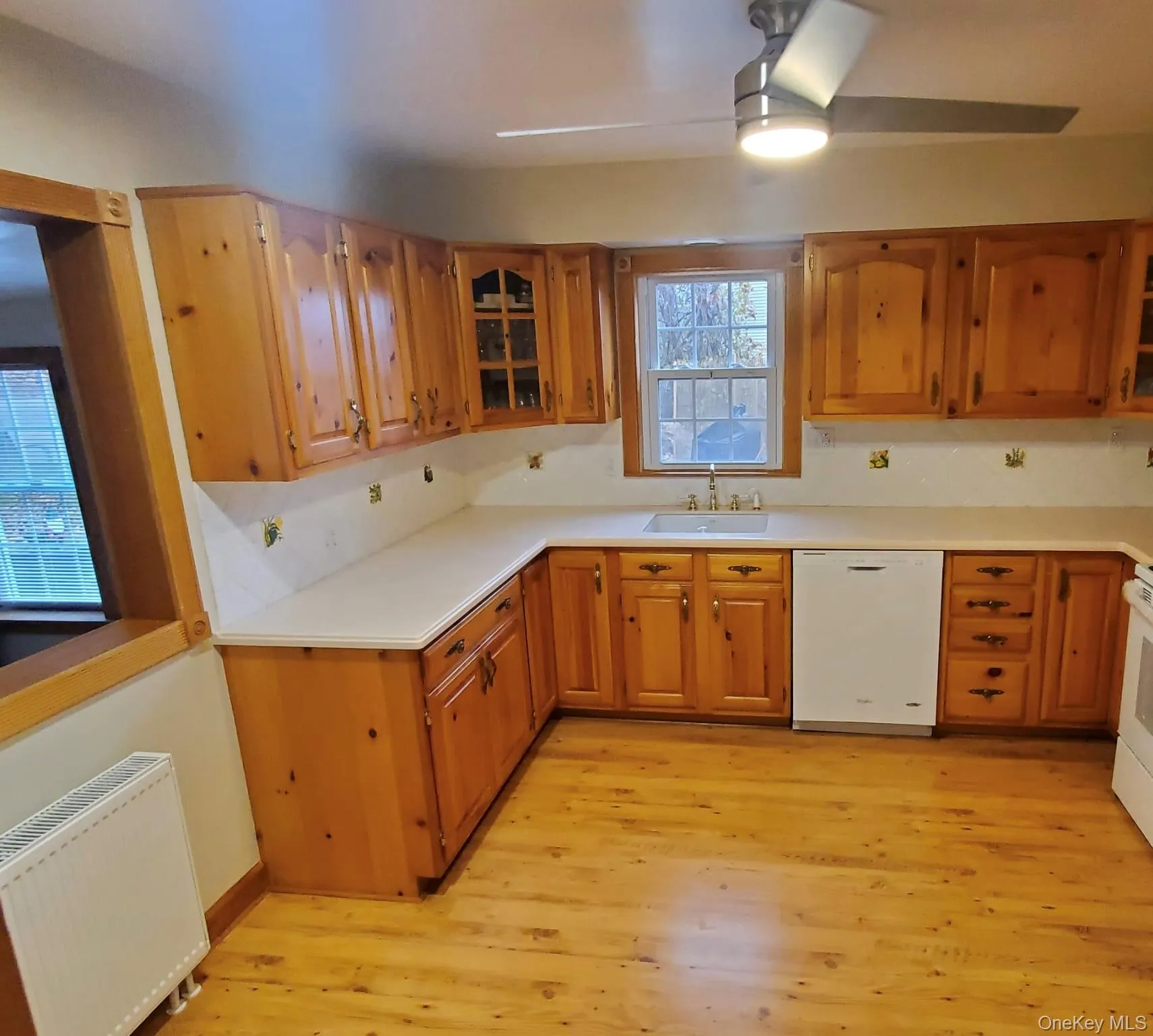 32 Cherry Street, Highlands, NY, 1 Bedroom Bedrooms, 4 Rooms Rooms,1 BathroomBathrooms,Residential Lease,For Rent,Cherry,0,988232 32 Cherry Street, Highlands, NY, 1 Bedroom Bedrooms, 4 Rooms Rooms,1 BathroomBathrooms,Residential Lease,For Rent,Cherry,0,988232