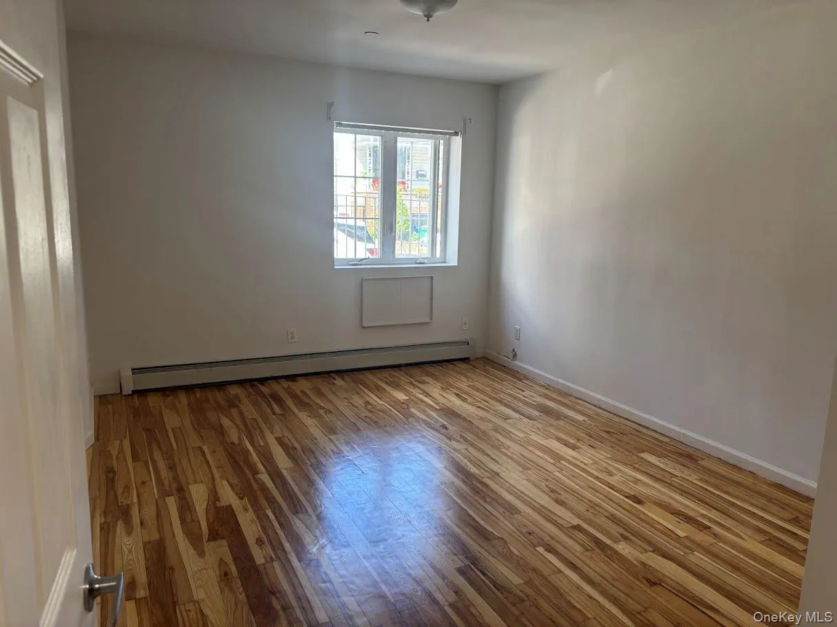 41-59 70th Street, New York, NY, 1 Bedroom Bedrooms, 2 Rooms Rooms,1 BathroomBathrooms,Residential Lease,For Rent,70th,0,988236 41-59 70th Street, New York, NY, 1 Bedroom Bedrooms, 2 Rooms Rooms,1 BathroomBathrooms,Residential Lease,For Rent,70th,0,988236