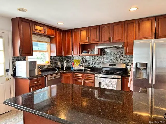 133 Railroad Avenue, Oyster Bay, NY, 3 Bedrooms Bedrooms, 5 Rooms Rooms,1 BathroomBathrooms,Residential Lease,For Rent,Railroad,0,988240 133 Railroad Avenue, Oyster Bay, NY, 3 Bedrooms Bedrooms, 5 Rooms Rooms,1 BathroomBathrooms,Residential Lease,For Rent,Railroad,0,988240